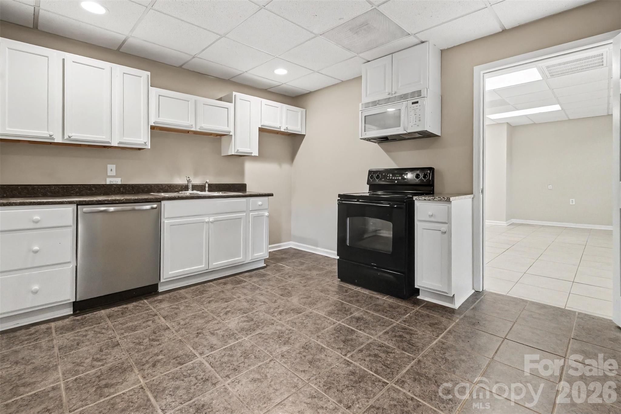 3801 Hayden Drive — Charlotte