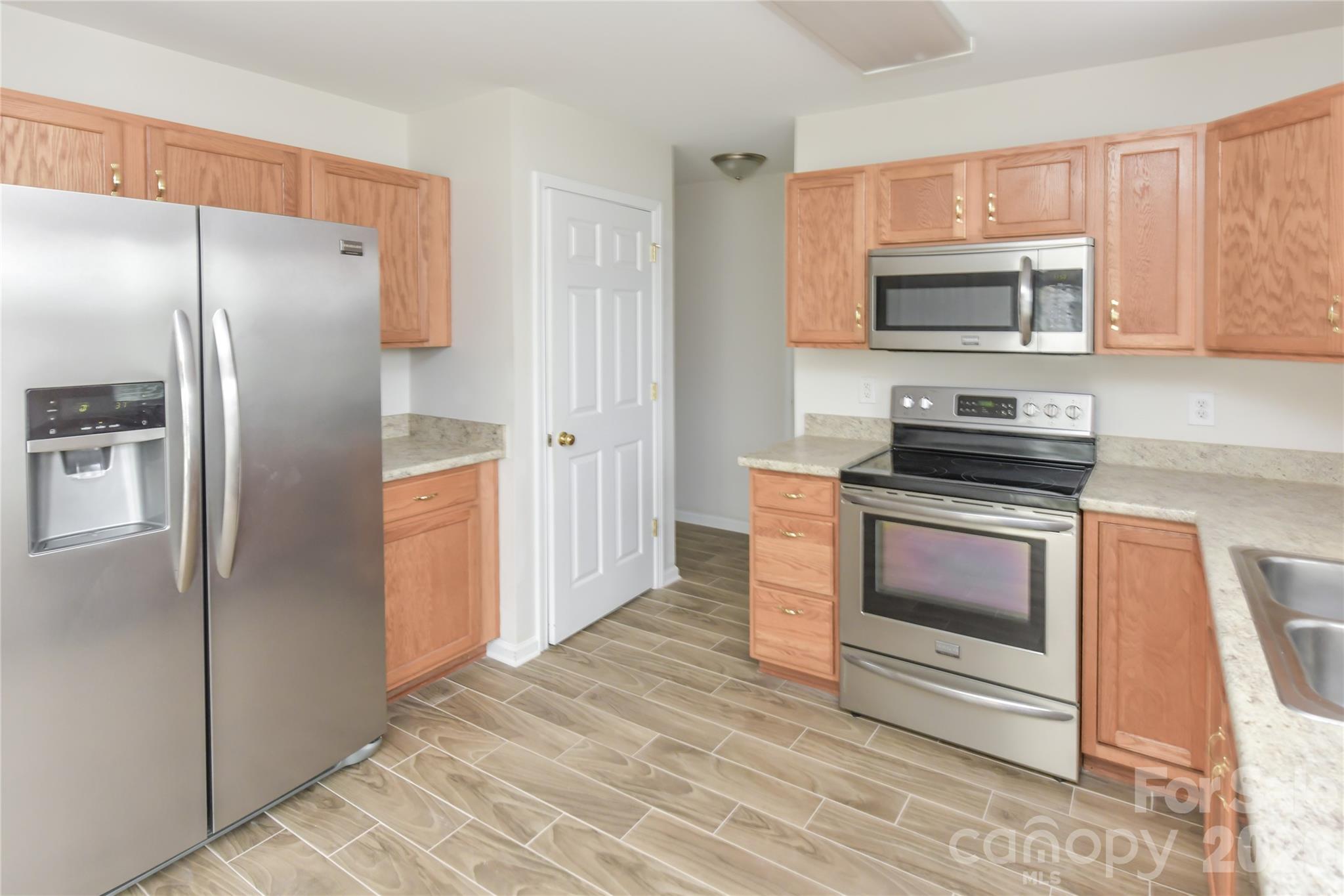 11927 Cheviott Hill Lane — Charlotte
