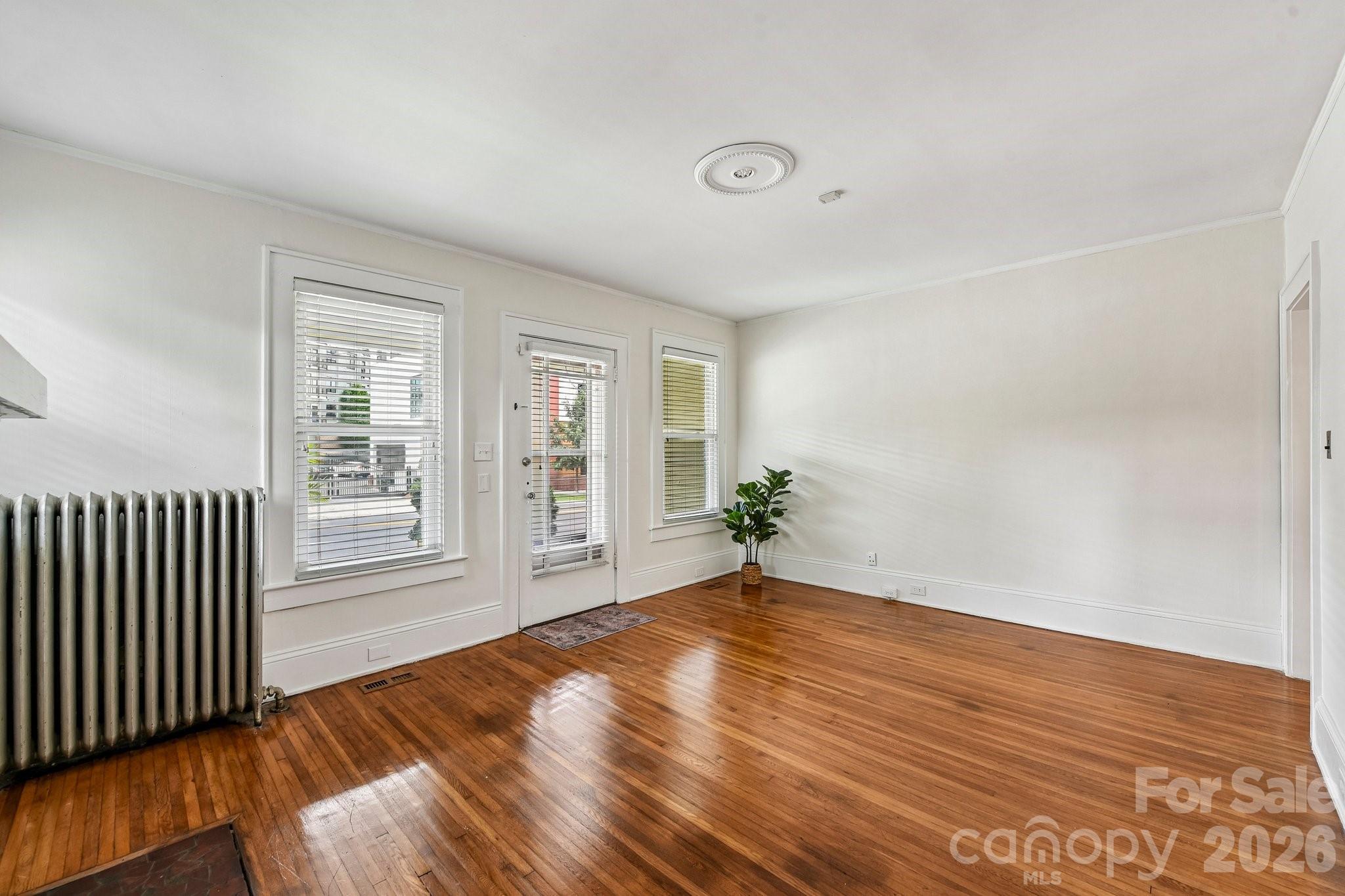 1612 S Tryon Street — Charlotte