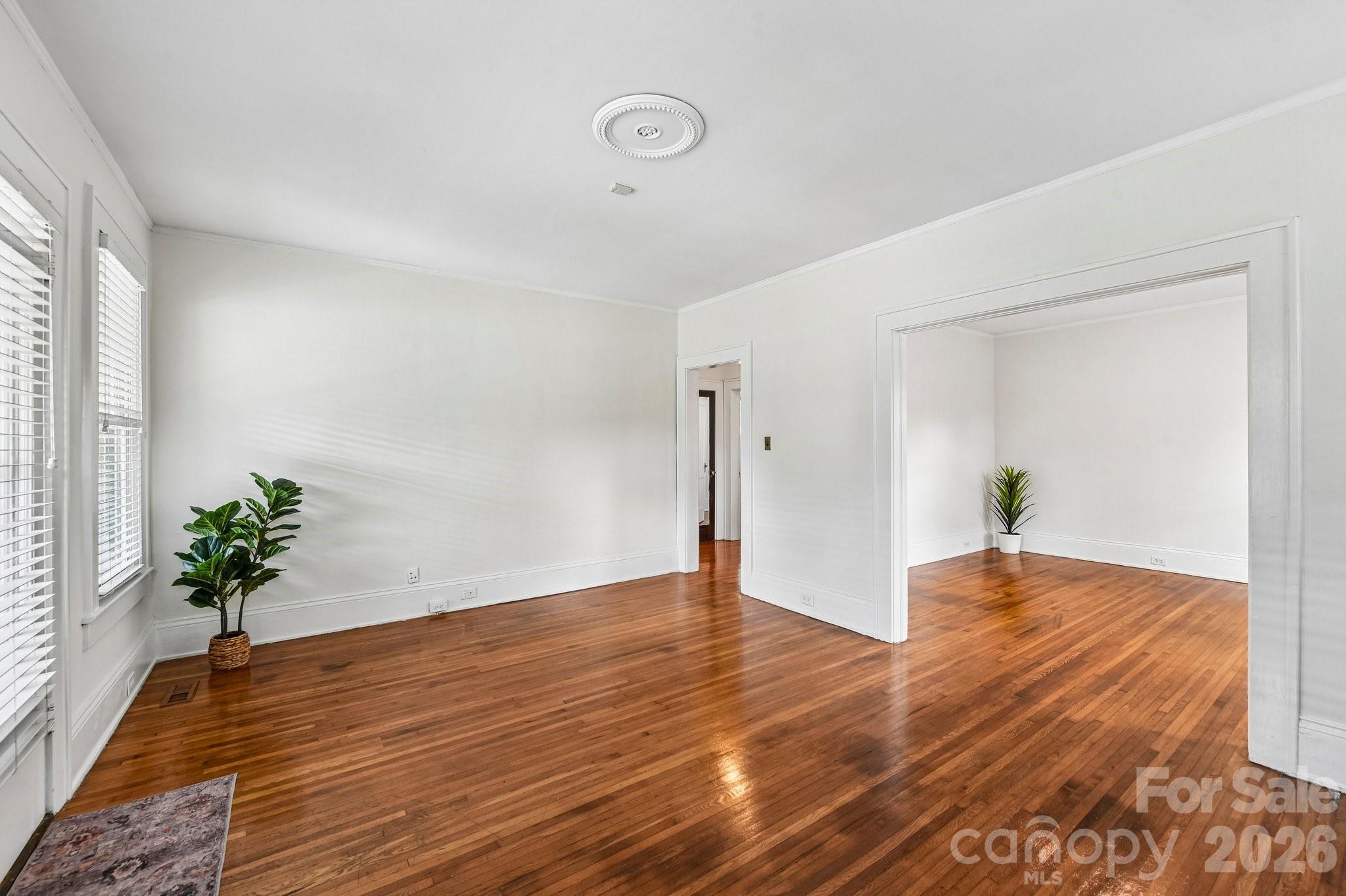 1612 S Tryon Street — Charlotte