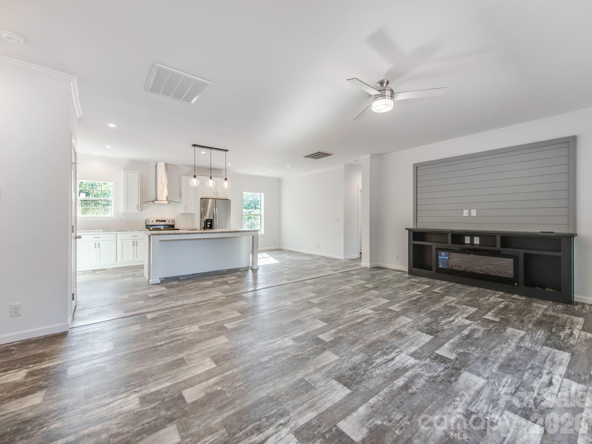 391 Stutts Road — Mooresville
