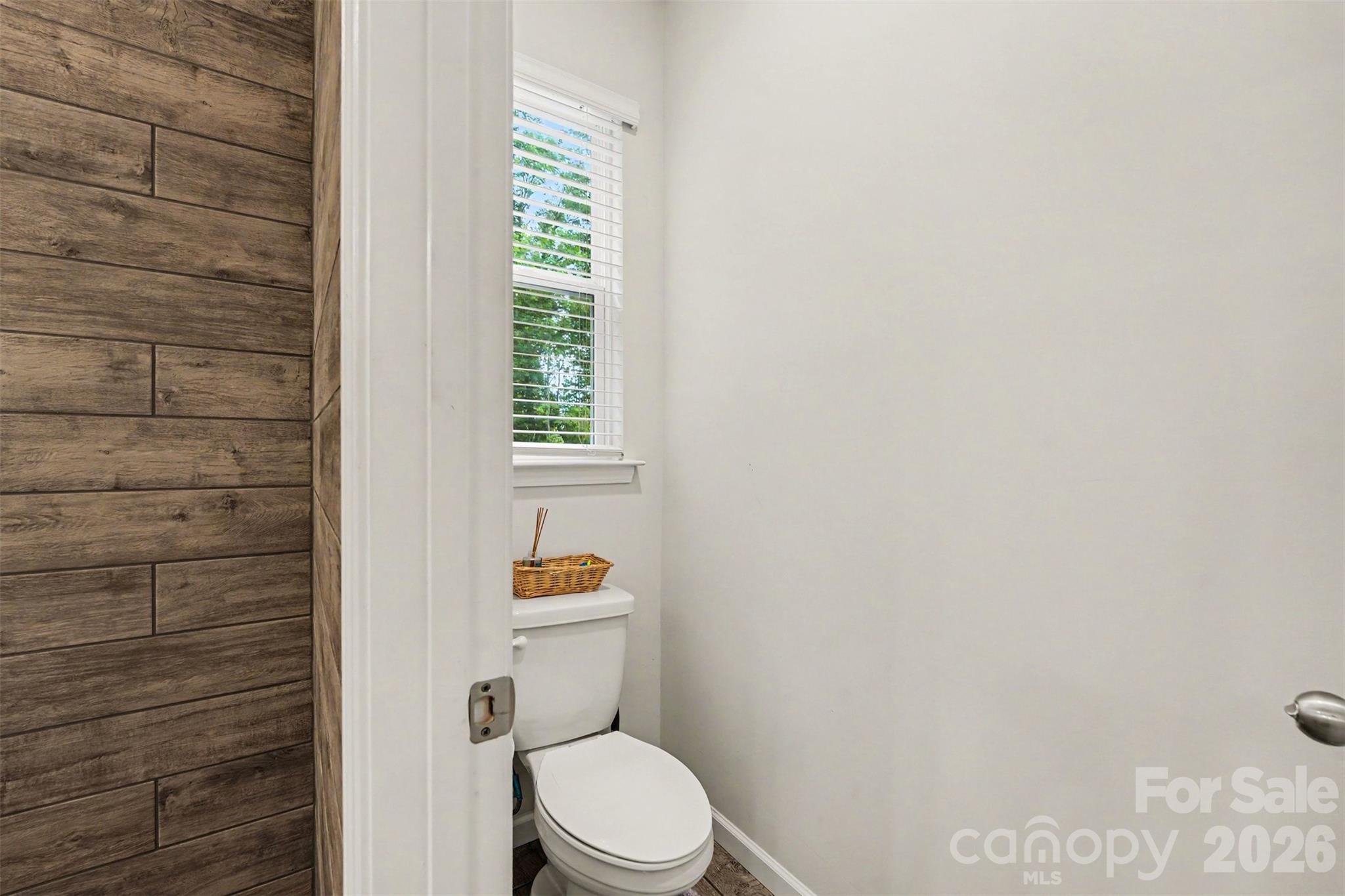 8216 Merryvale Lane — Charlotte
