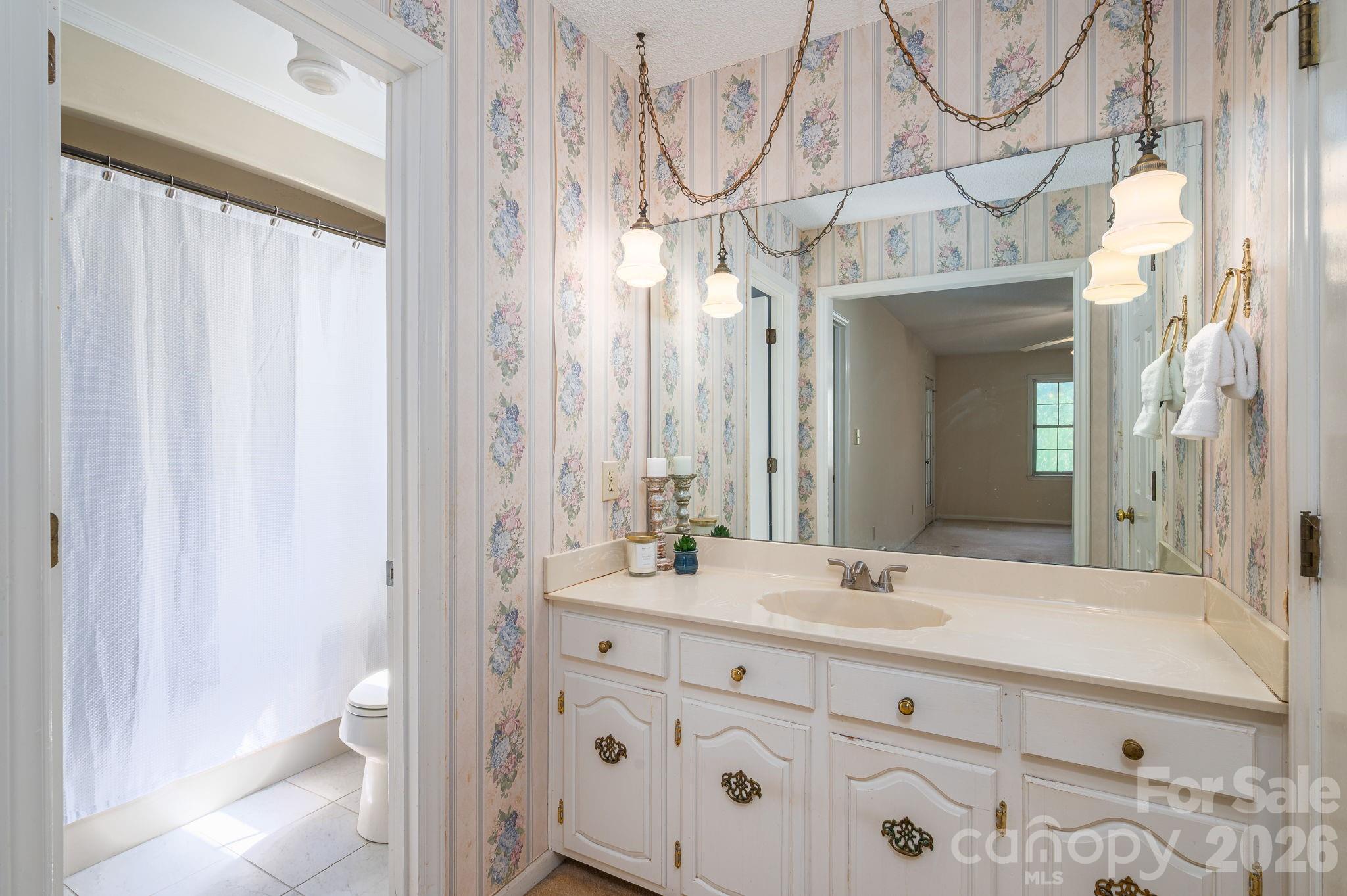 2302 Lowell Bethesda Road — Gastonia