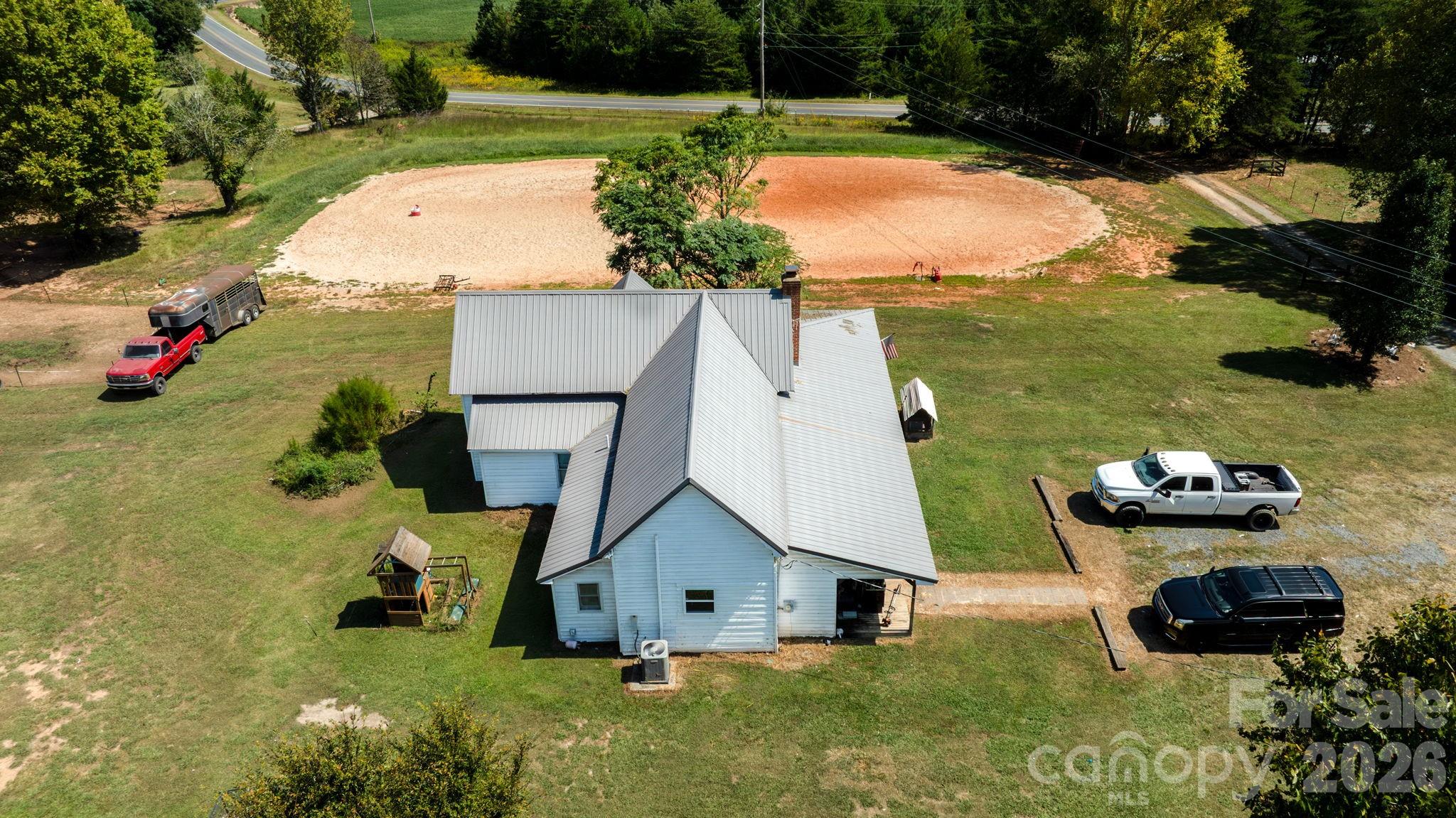 15869 Silver Road — Oakboro