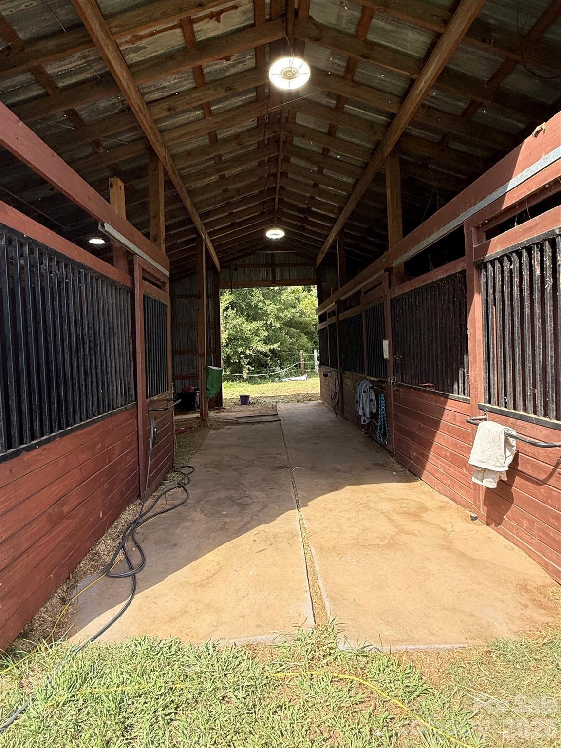 15869 Silver Road — Oakboro