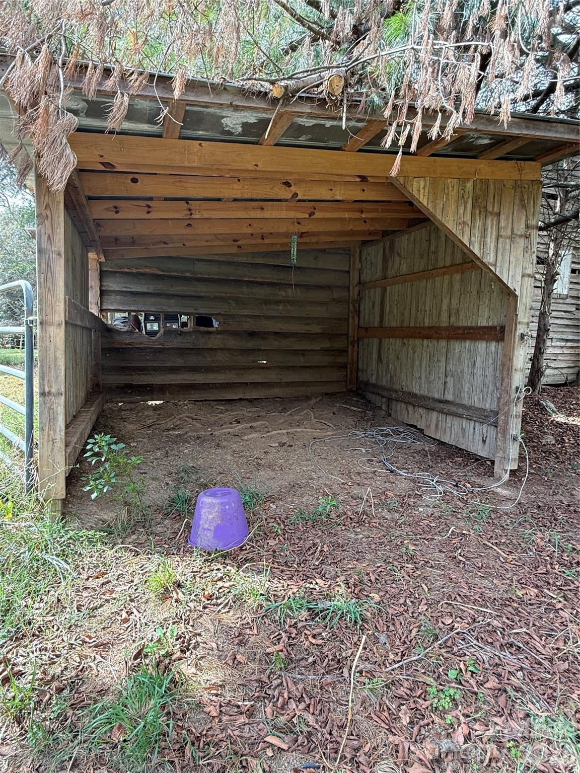 15869 Silver Road — Oakboro