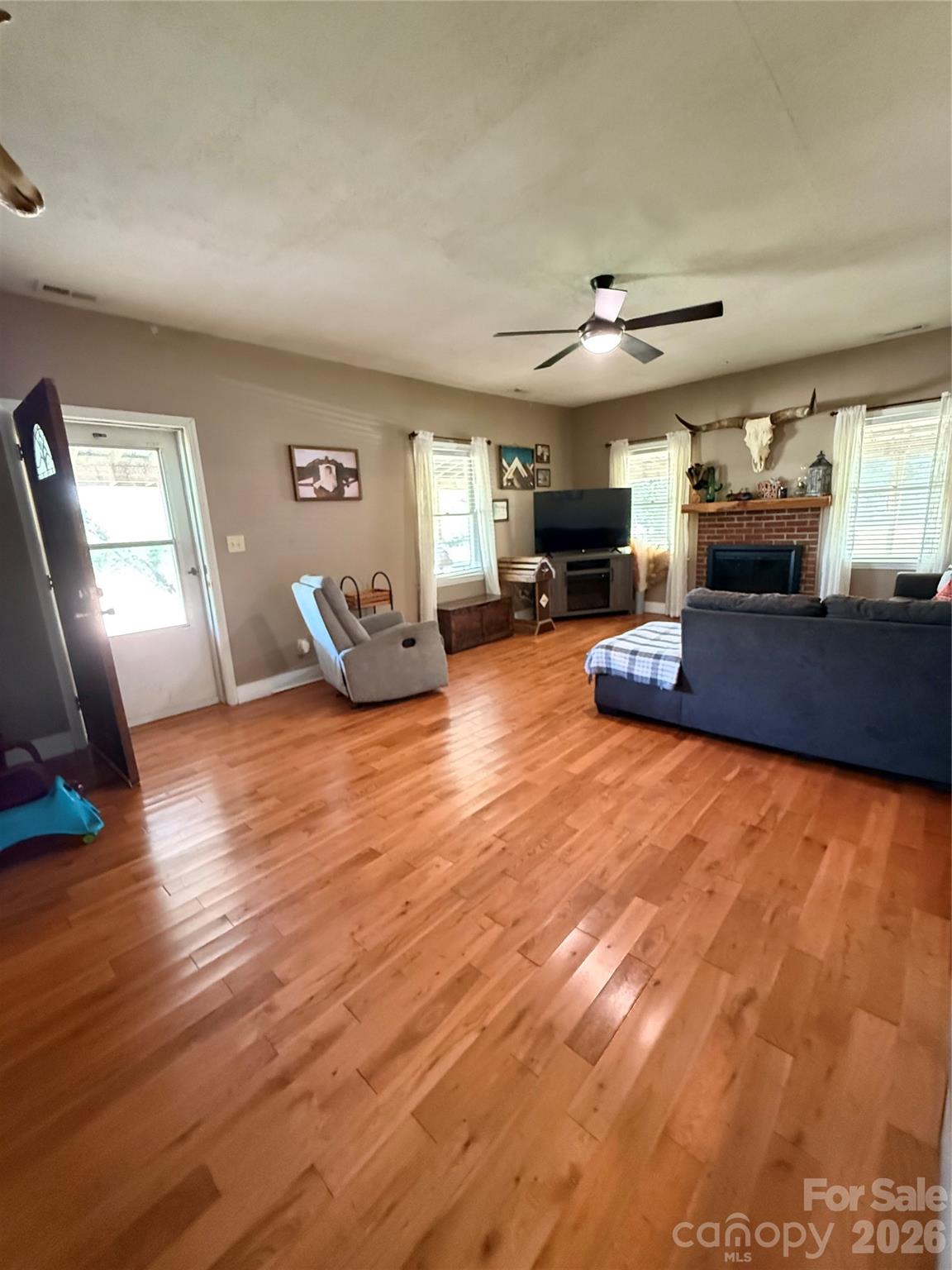 15869 Silver Road — Oakboro