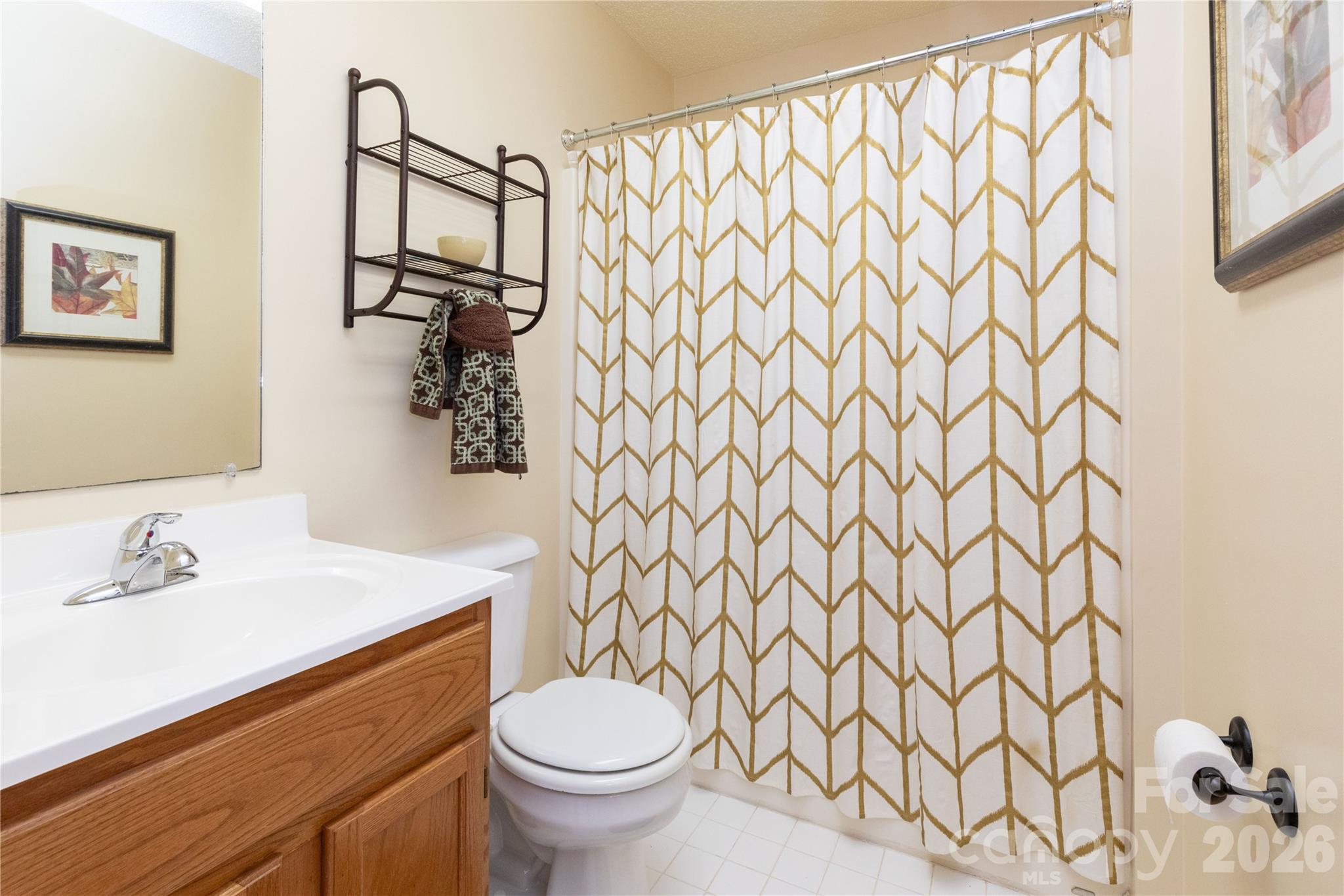 214 Deer Path — Union Mills