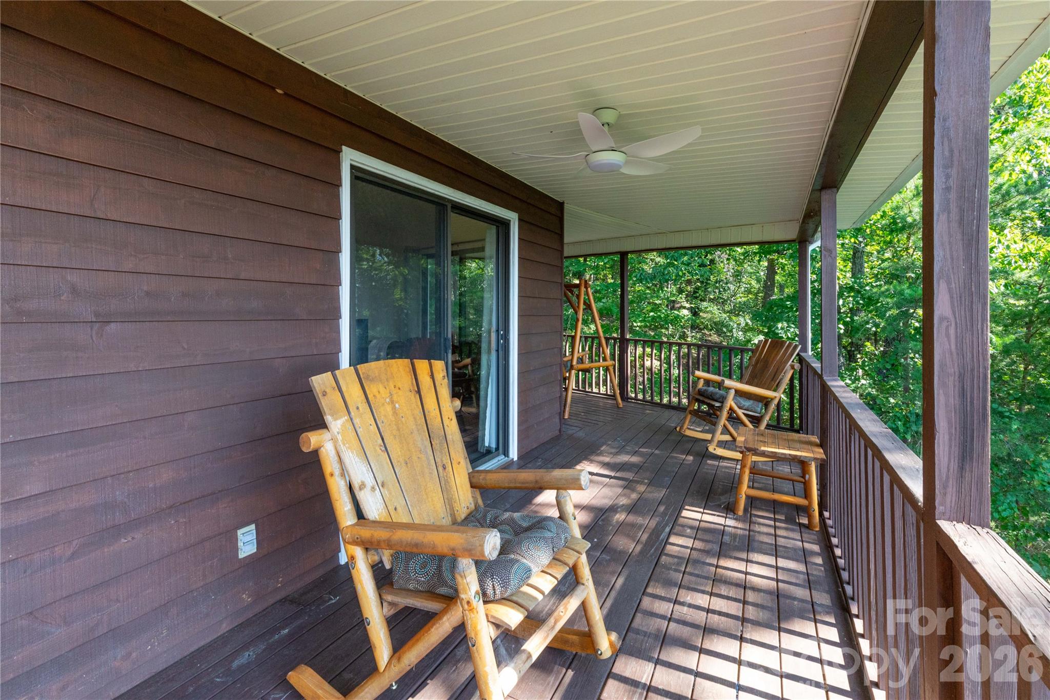 214 Deer Path — Union Mills