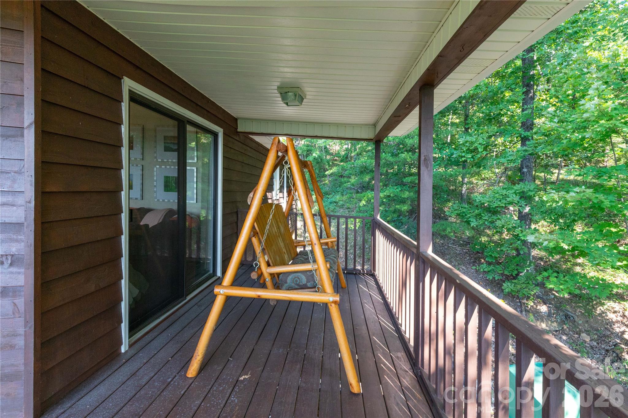 214 Deer Path — Union Mills