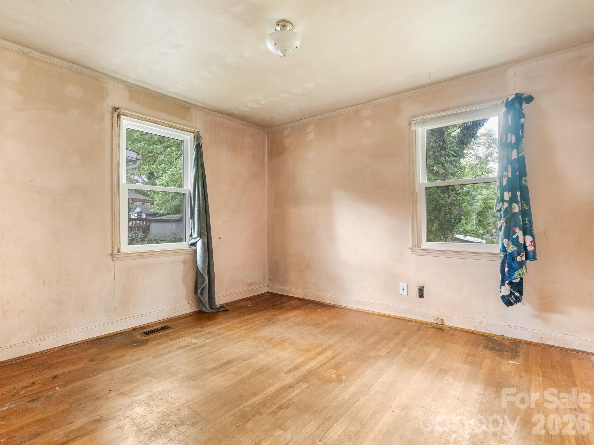 1525 Herrin Avenue — Charlotte