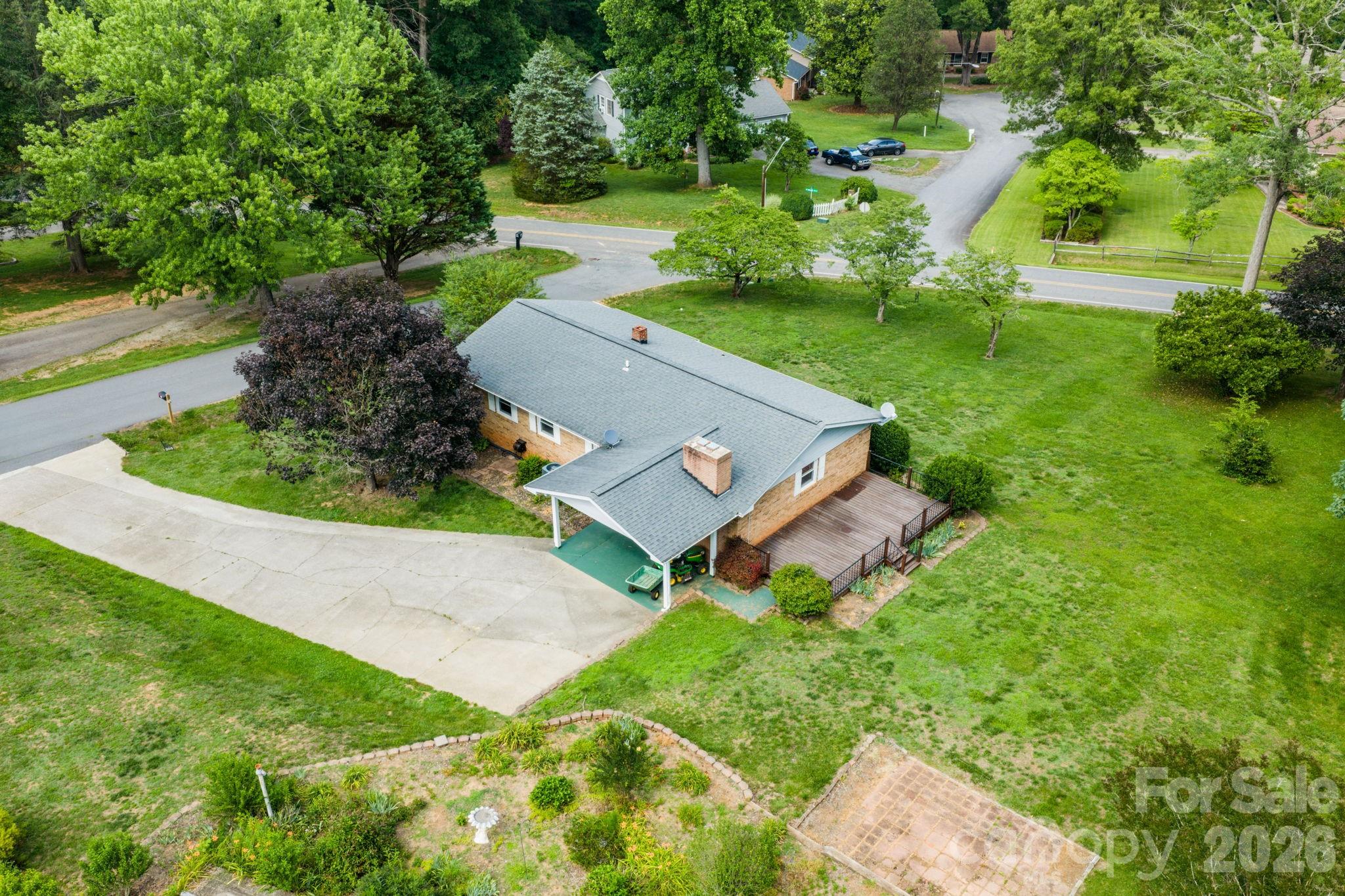 209 Saint Marys Church Road — Morganton
