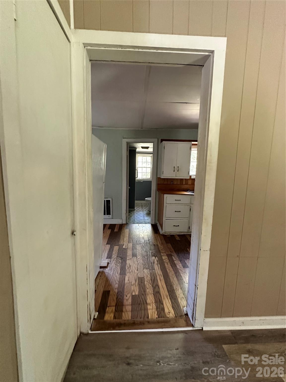 36 Range Road — Etowah