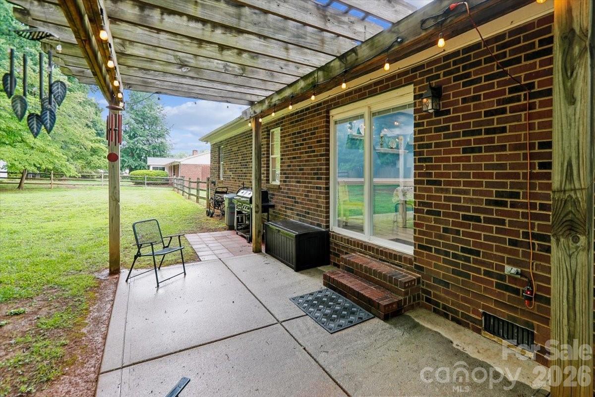10821 S Hampton Drive — Charlotte