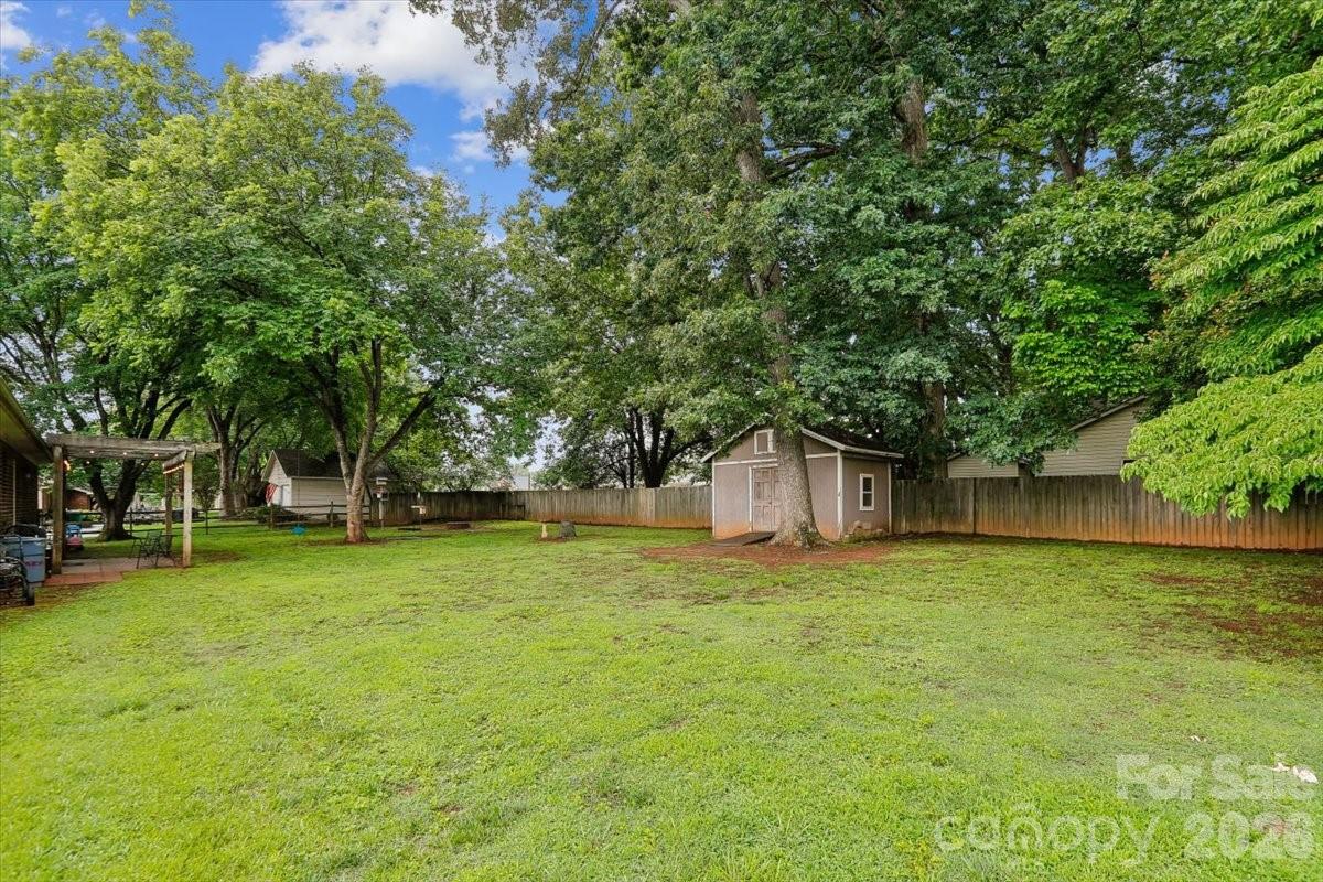 10821 S Hampton Drive — Charlotte