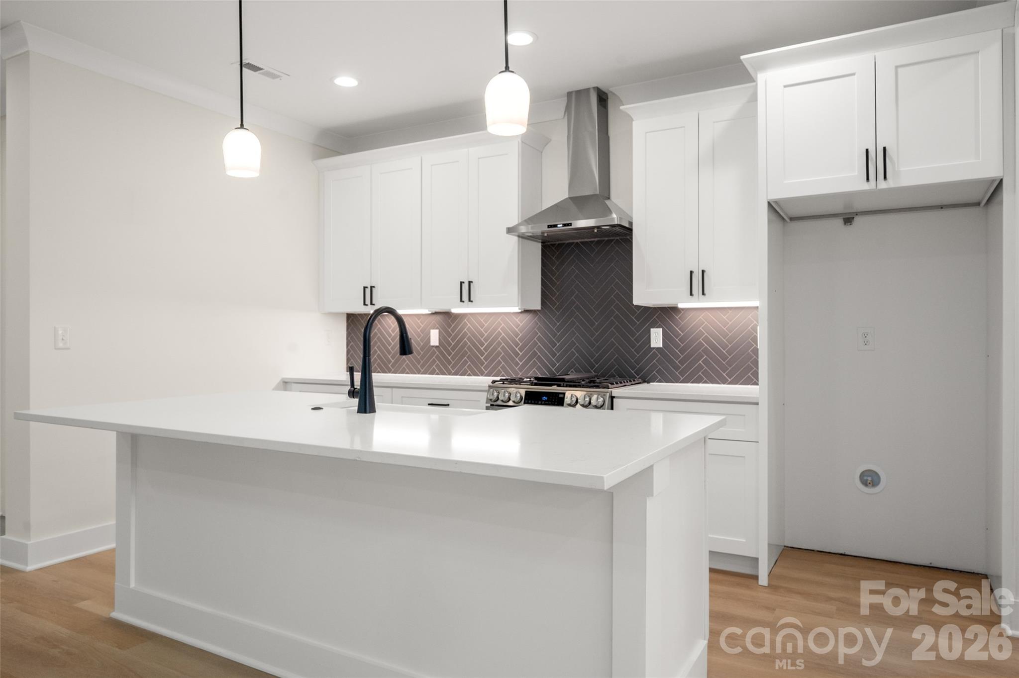 5072 Star Magnolia Court — Clover
