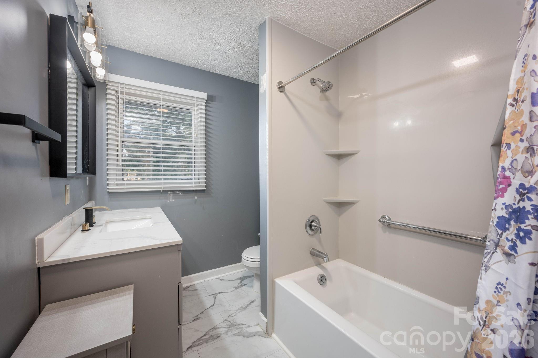 827 Brookwood Drive — Mooresville
