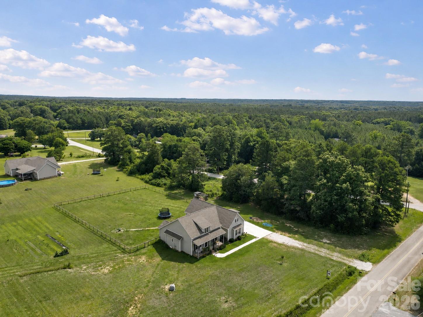 4653 Simpson Road — Edgemoor