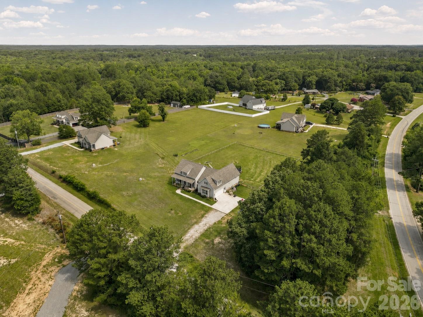 4653 Simpson Road — Edgemoor