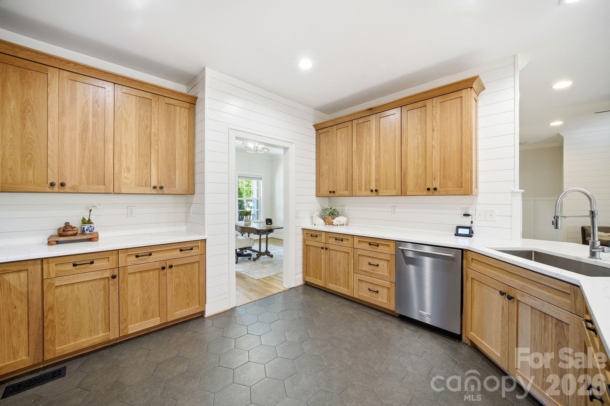 122 Friendfield Drive — Fort Mill