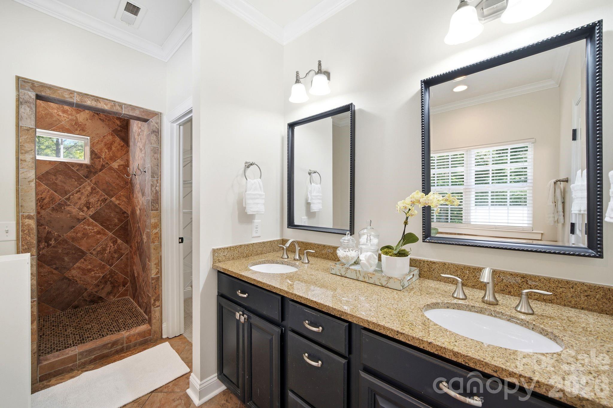 122 Friendfield Drive — Fort Mill