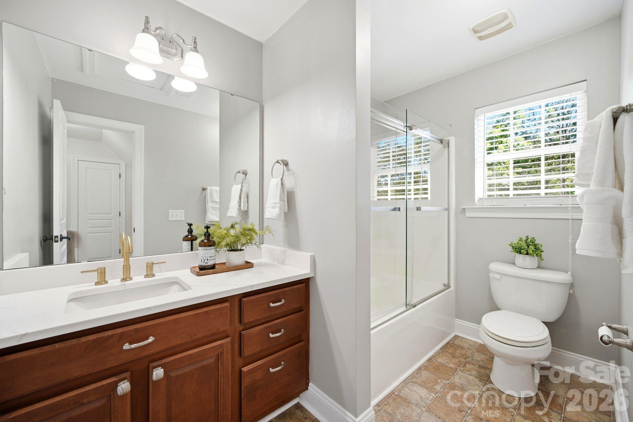 122 Friendfield Drive — Fort Mill