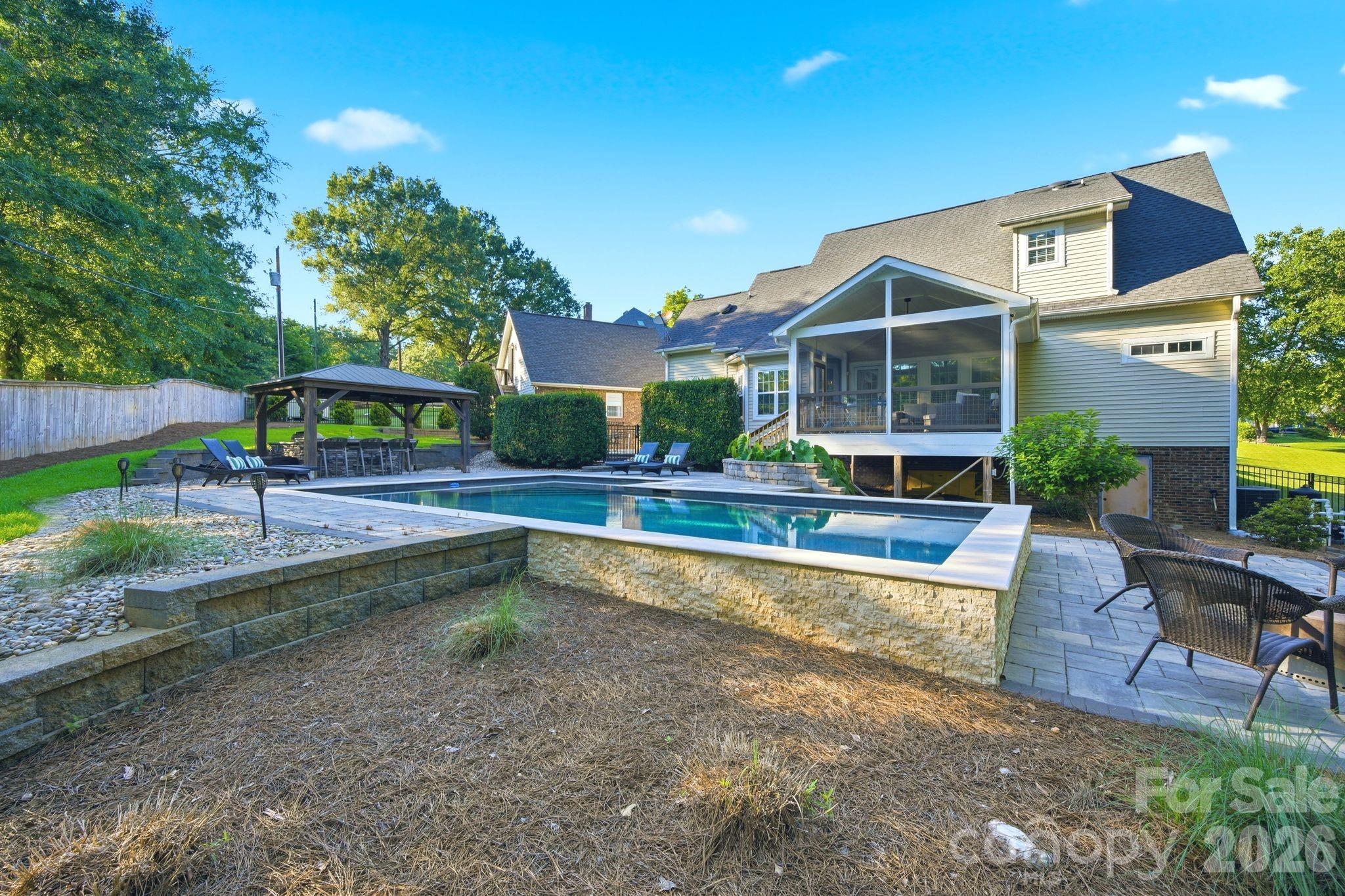 122 Friendfield Drive — Fort Mill