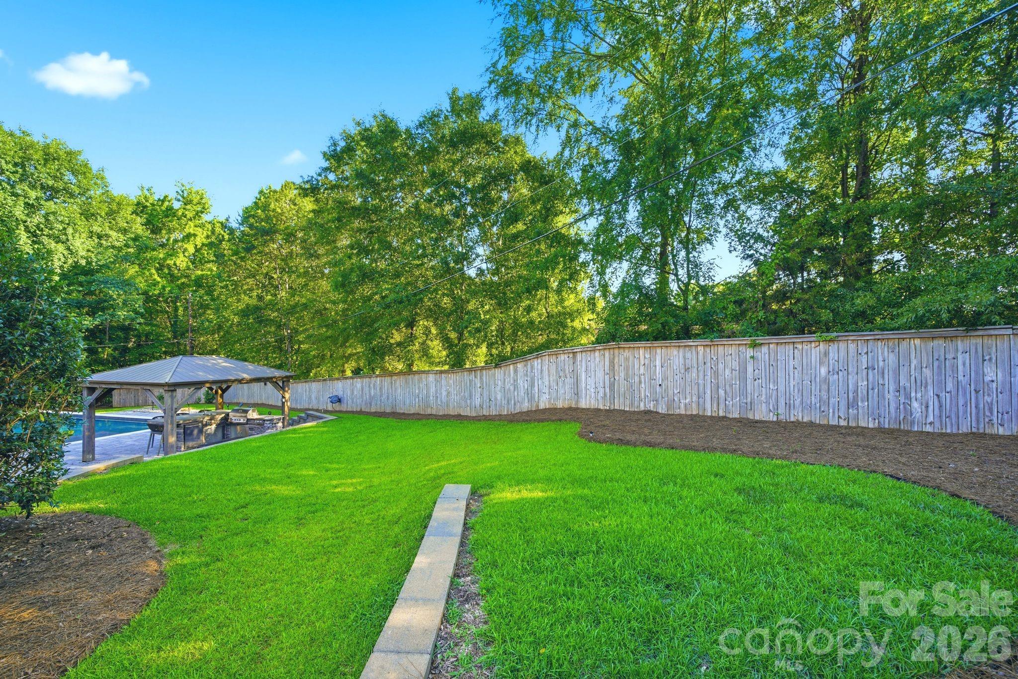 122 Friendfield Drive — Fort Mill