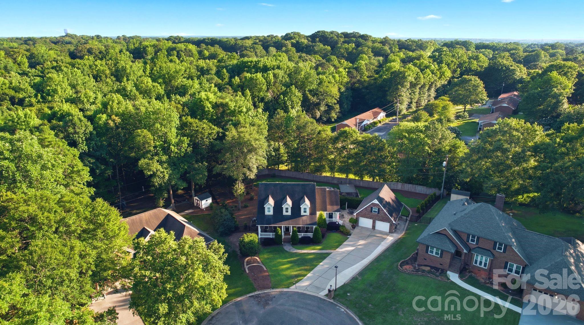 122 Friendfield Drive — Fort Mill
