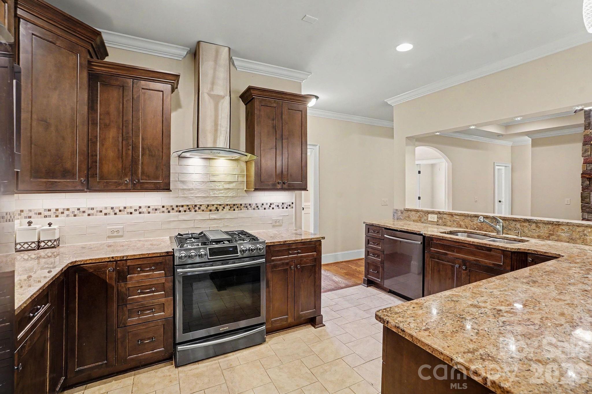 198 Windemere Isle Road — Statesville