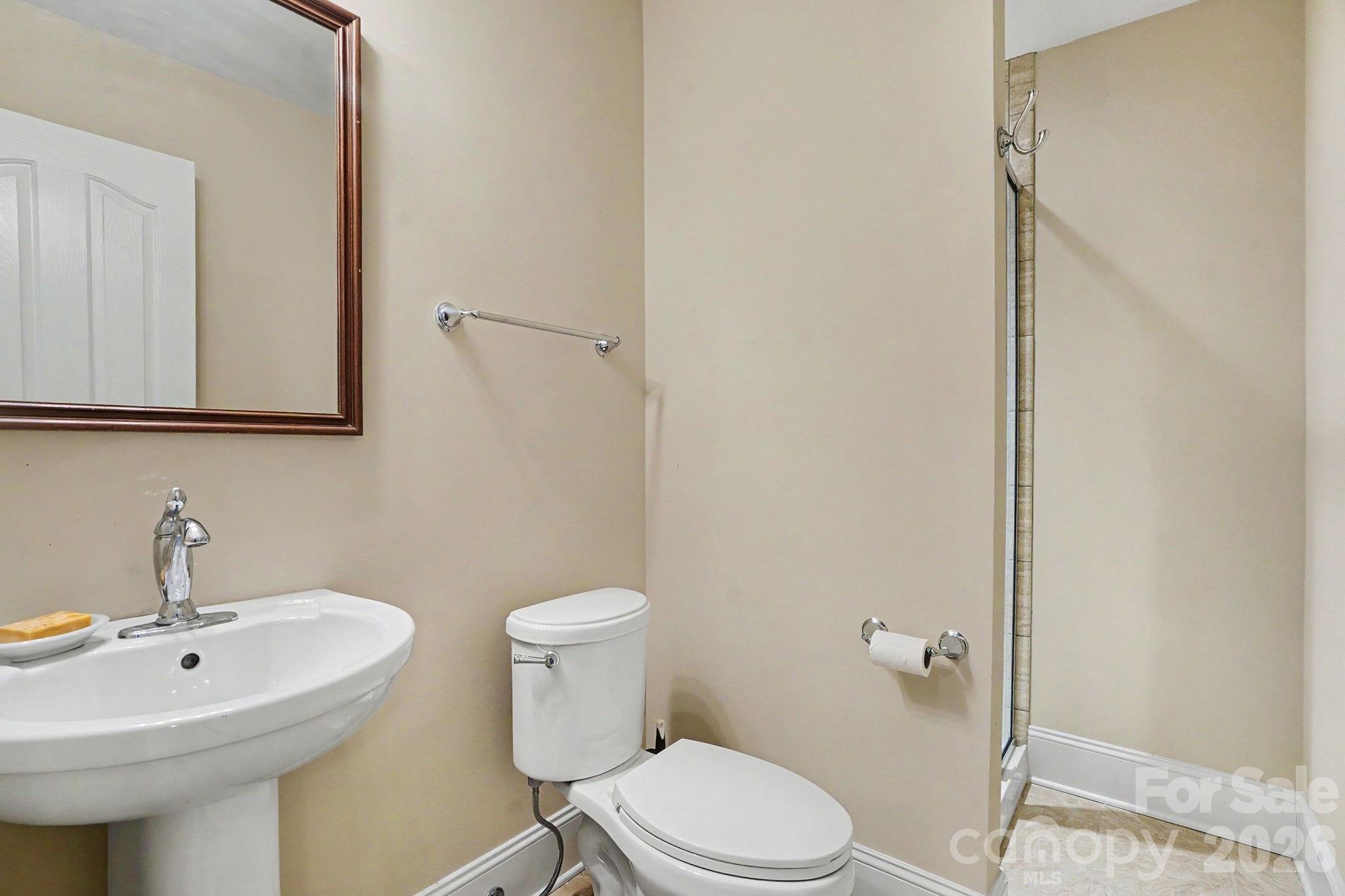 198 Windemere Isle Road — Statesville