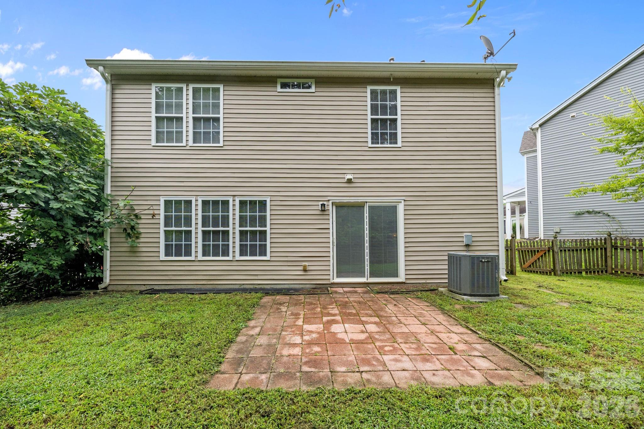 10609 Spring Rain Court — Charlotte