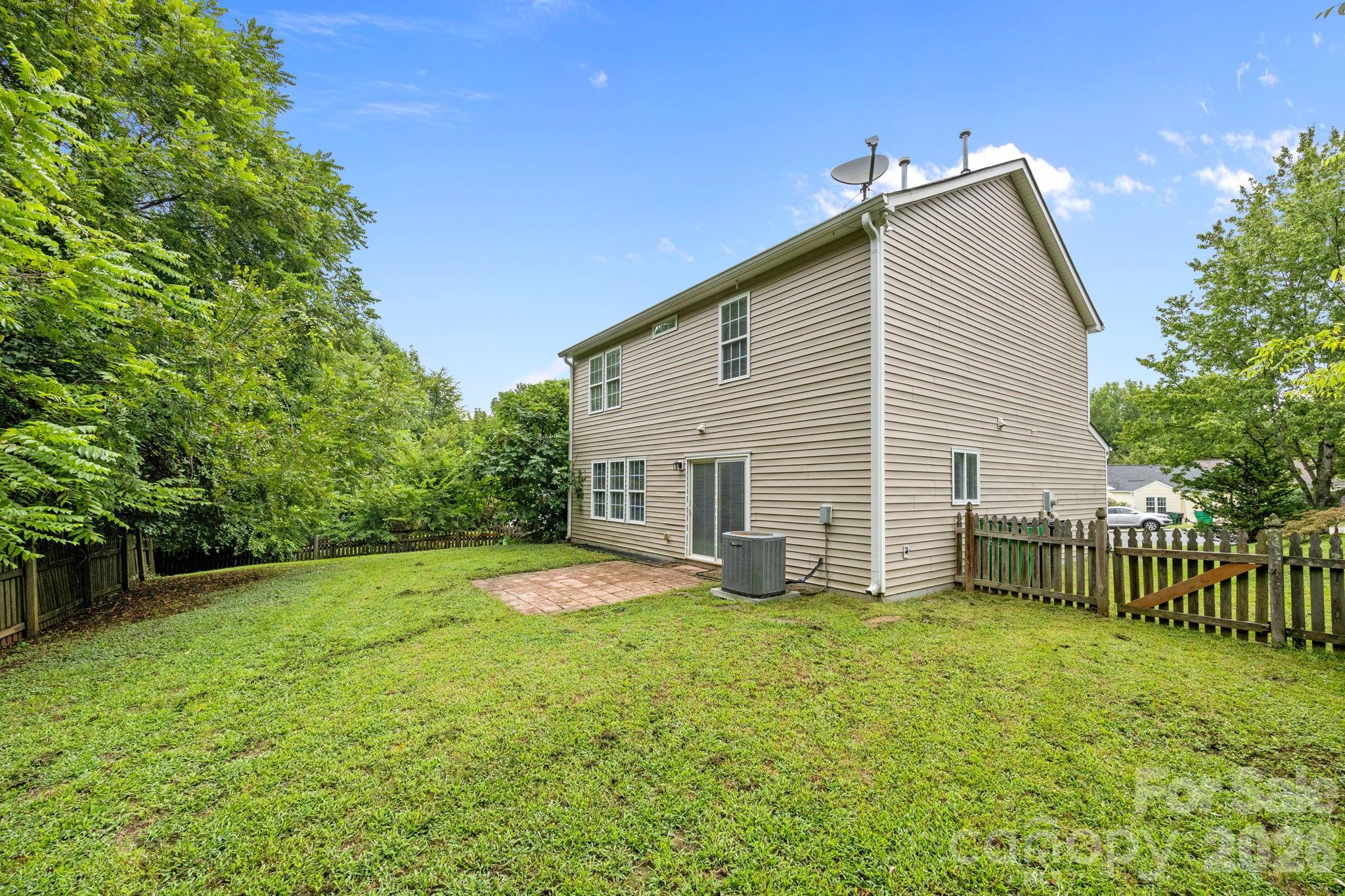 10609 Spring Rain Court — Charlotte