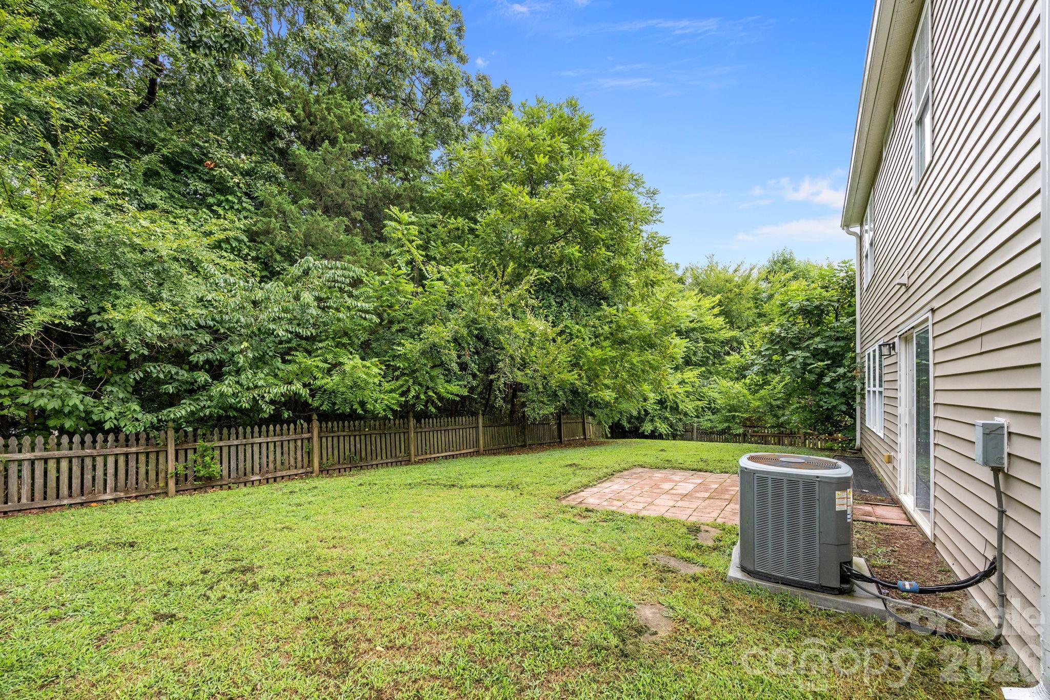 10609 Spring Rain Court — Charlotte