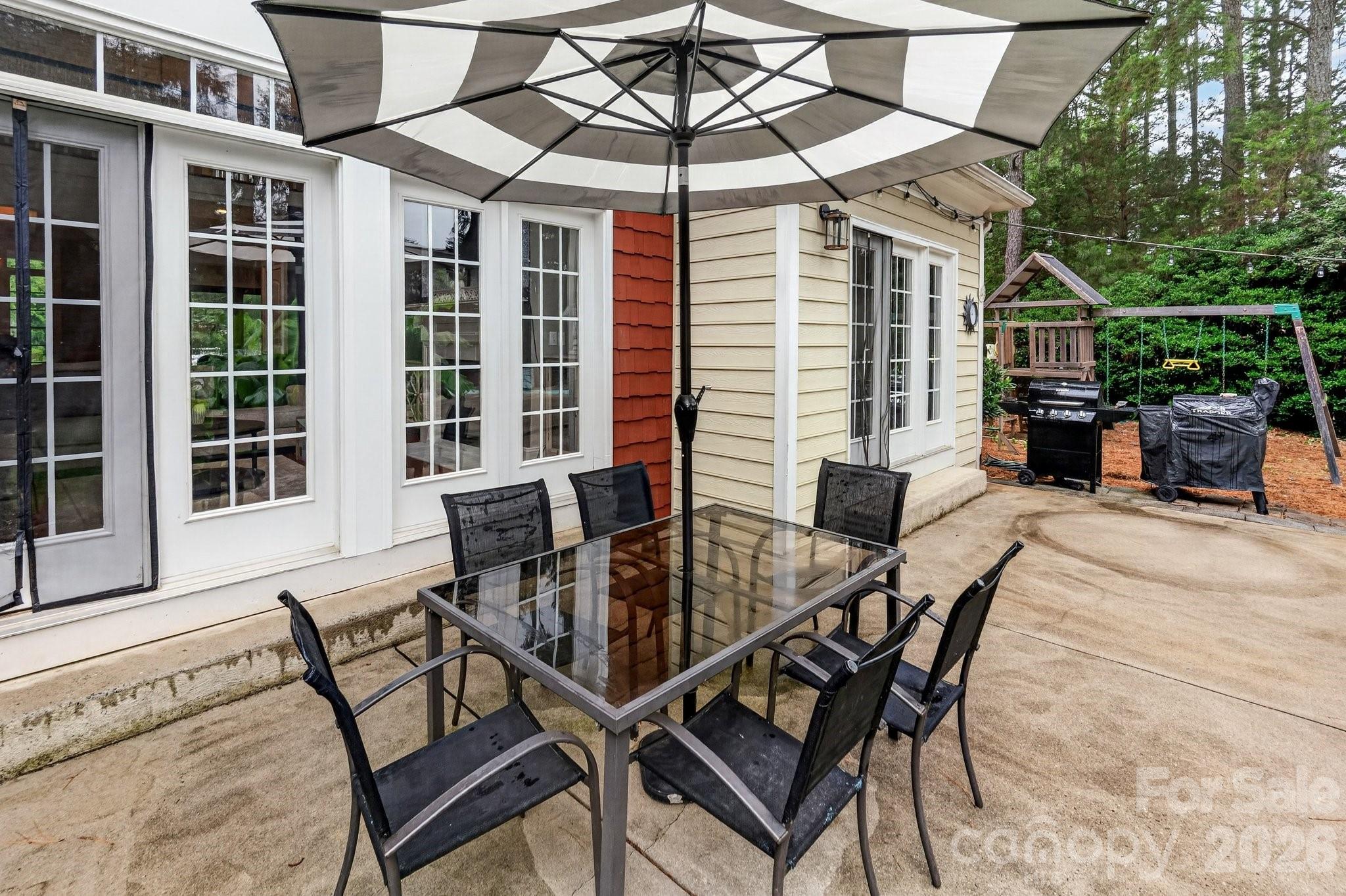 173 Yellow Jacket Circle — Mooresville