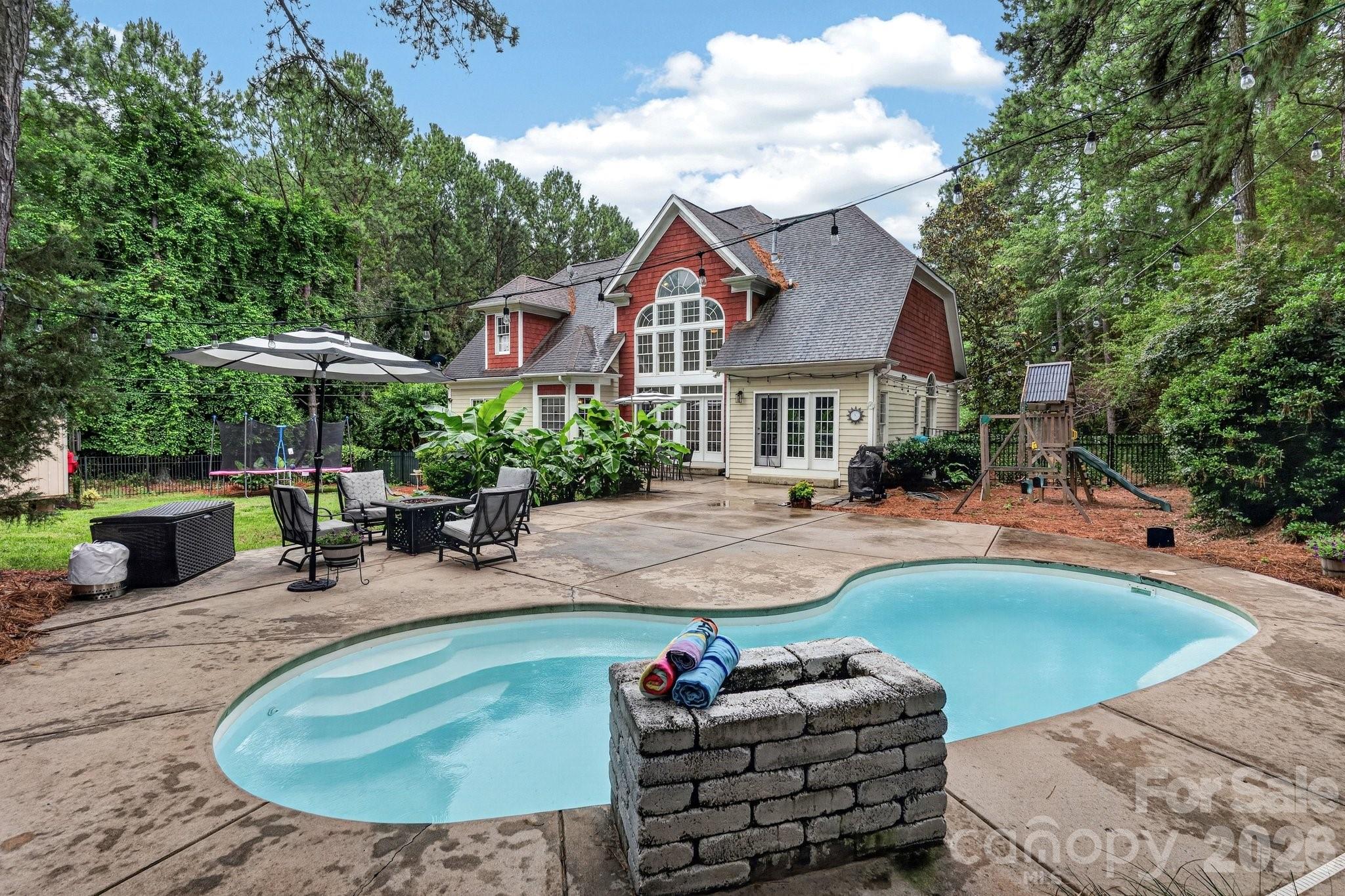 173 Yellow Jacket Circle — Mooresville