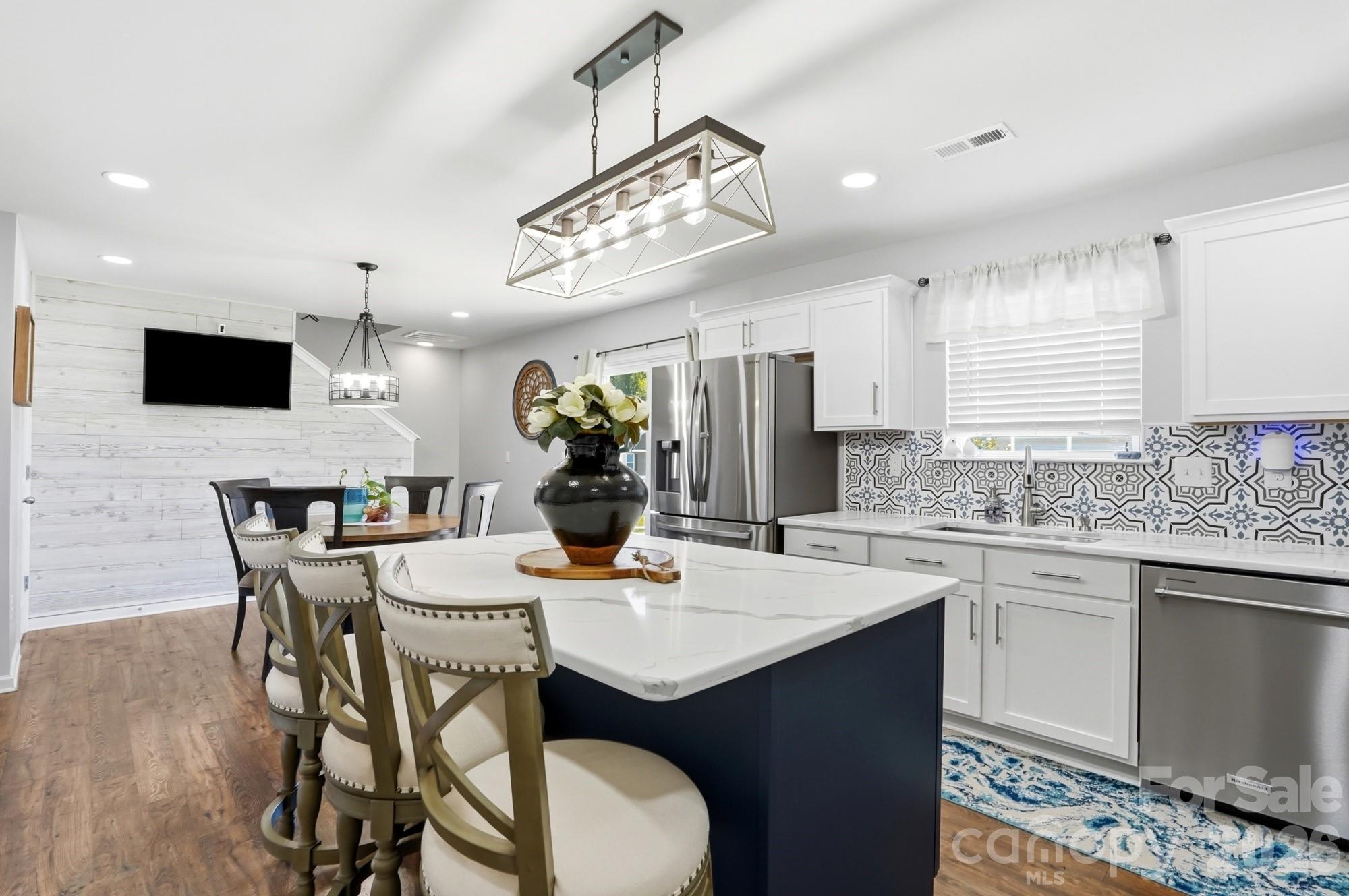 2757 Waybrook Drive — Dallas