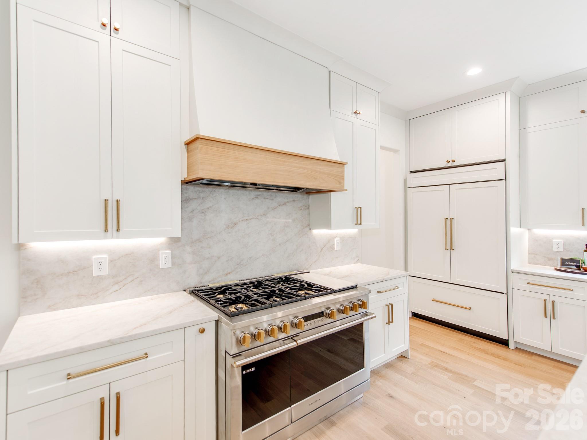 4627 Water Oak Road — Charlotte