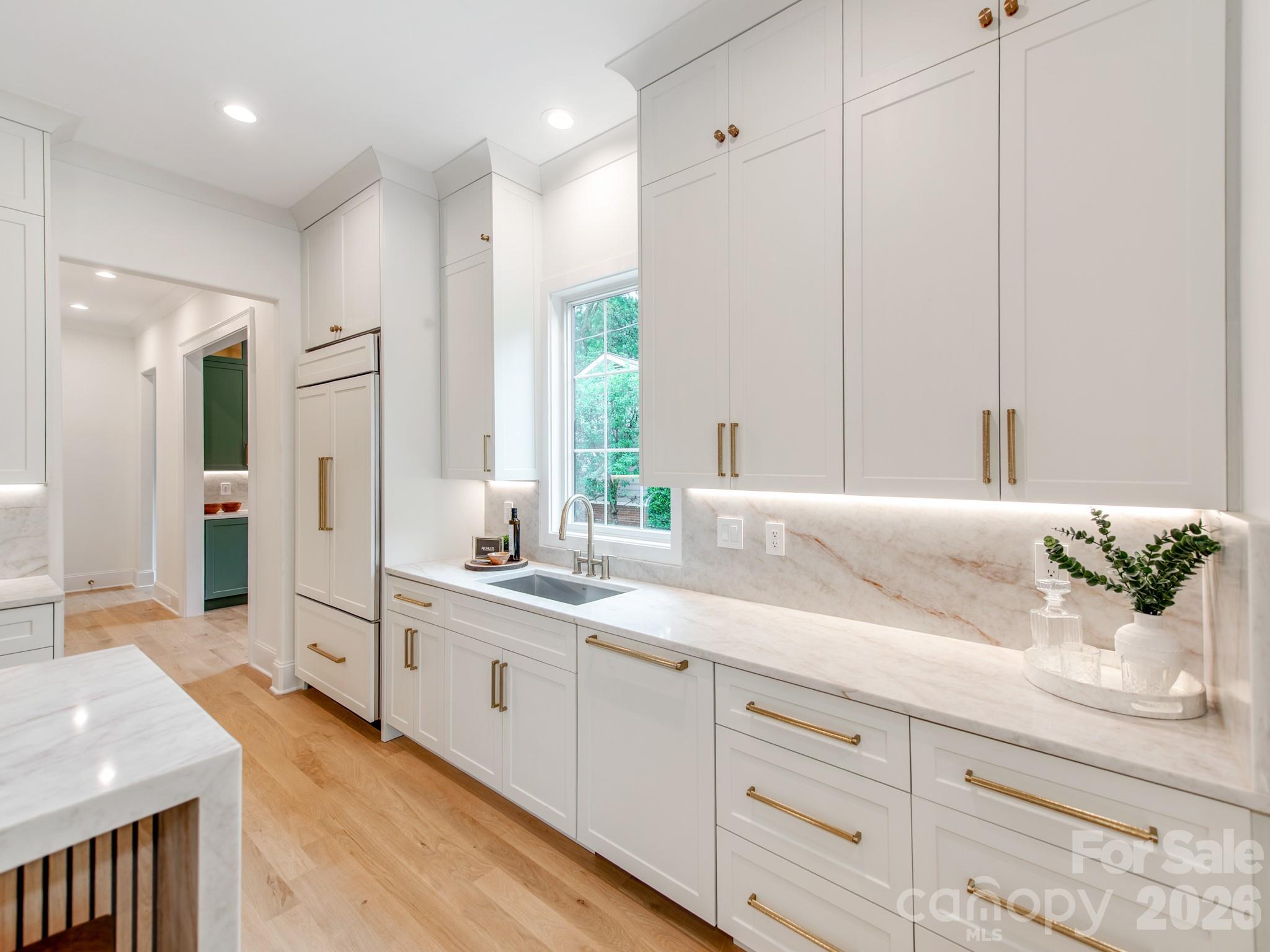 4627 Water Oak Road — Charlotte