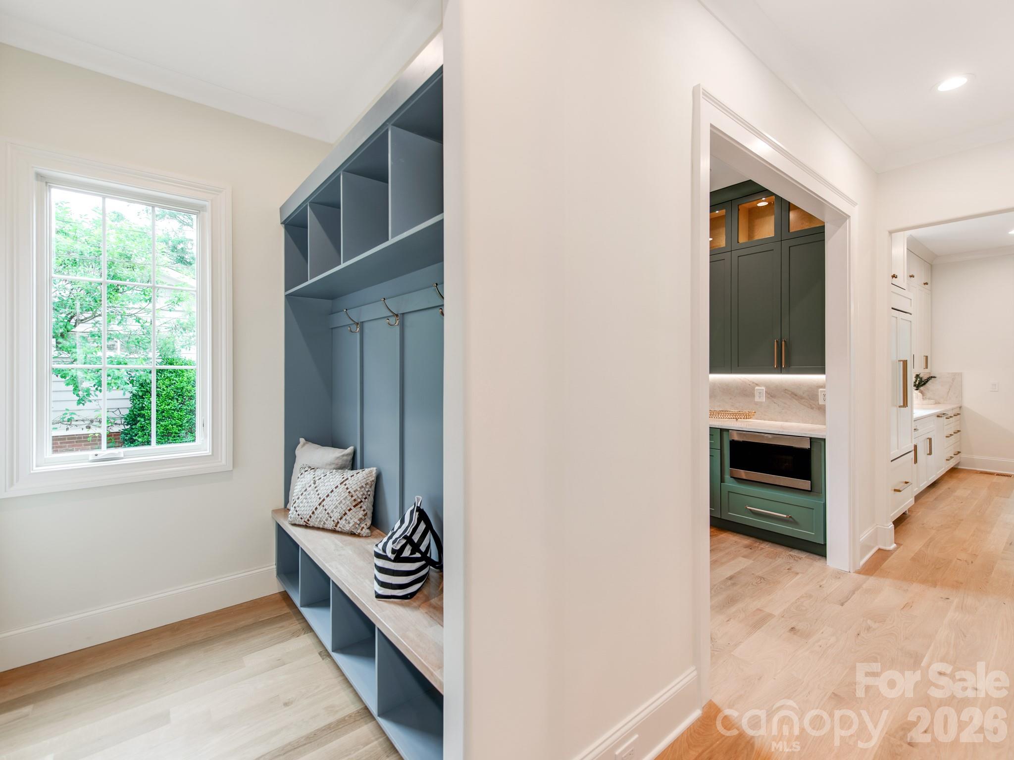 4627 Water Oak Road — Charlotte