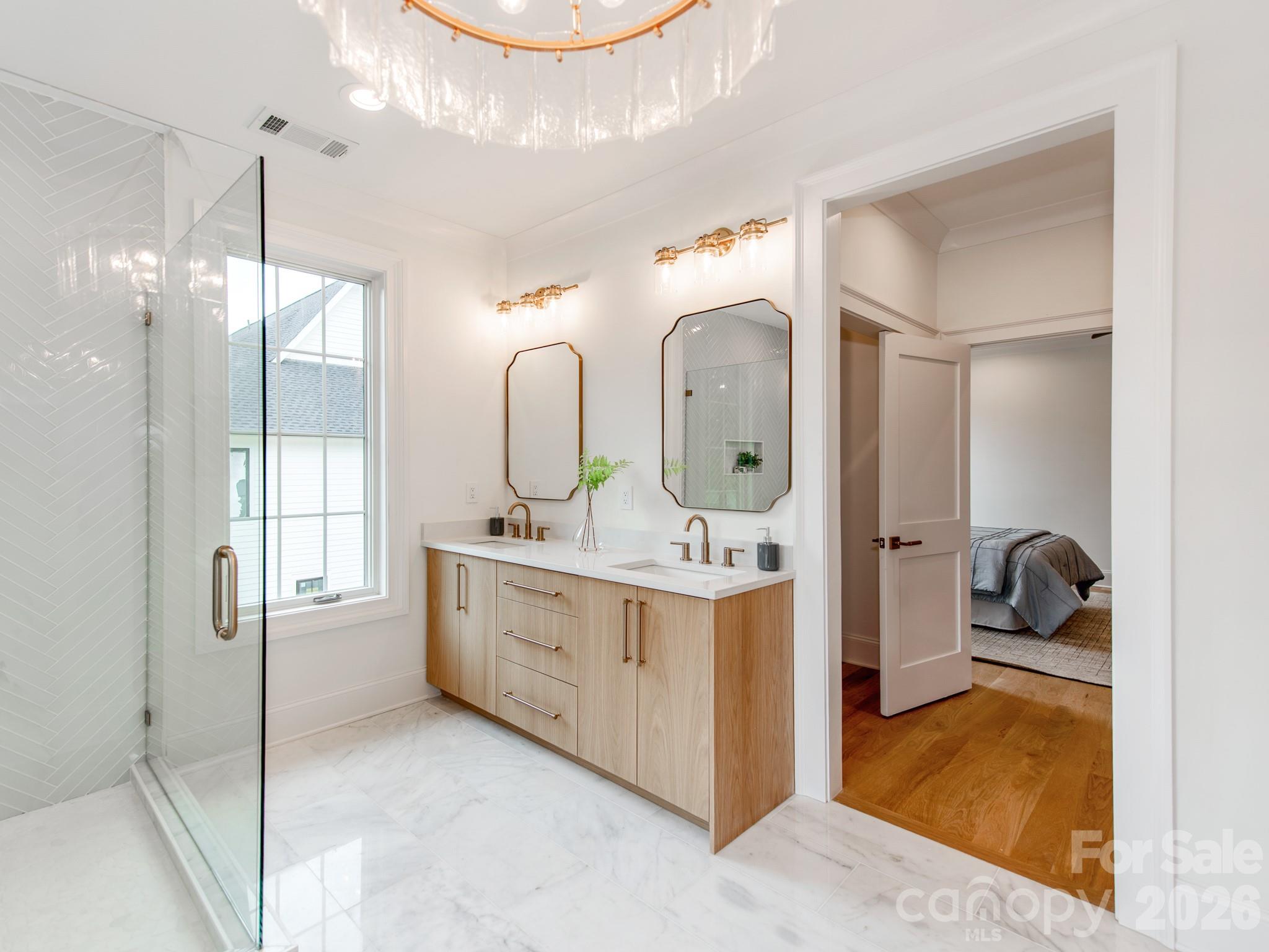 4627 Water Oak Road — Charlotte