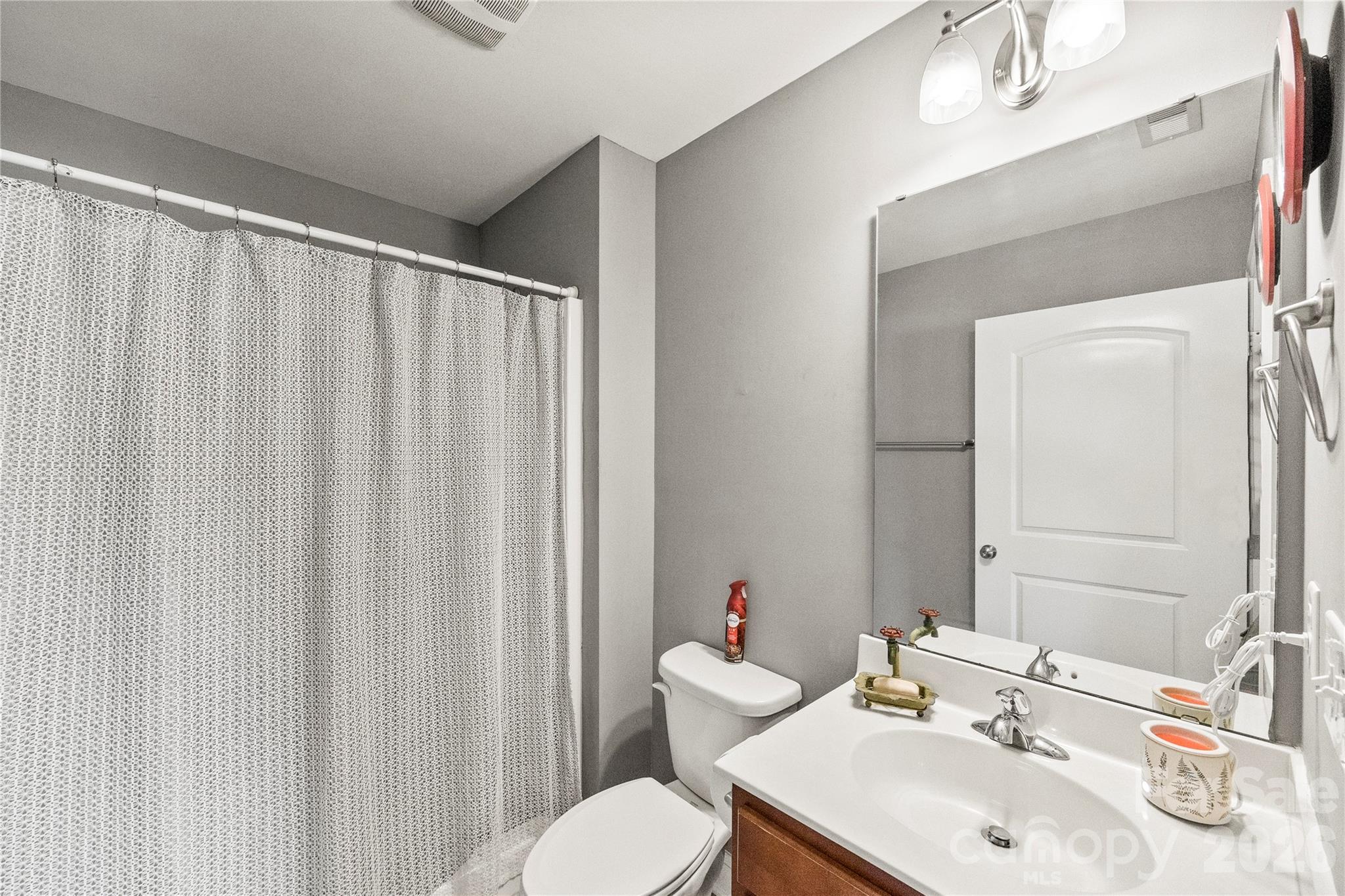 5250 Hickory Grove Road — Mount Holly