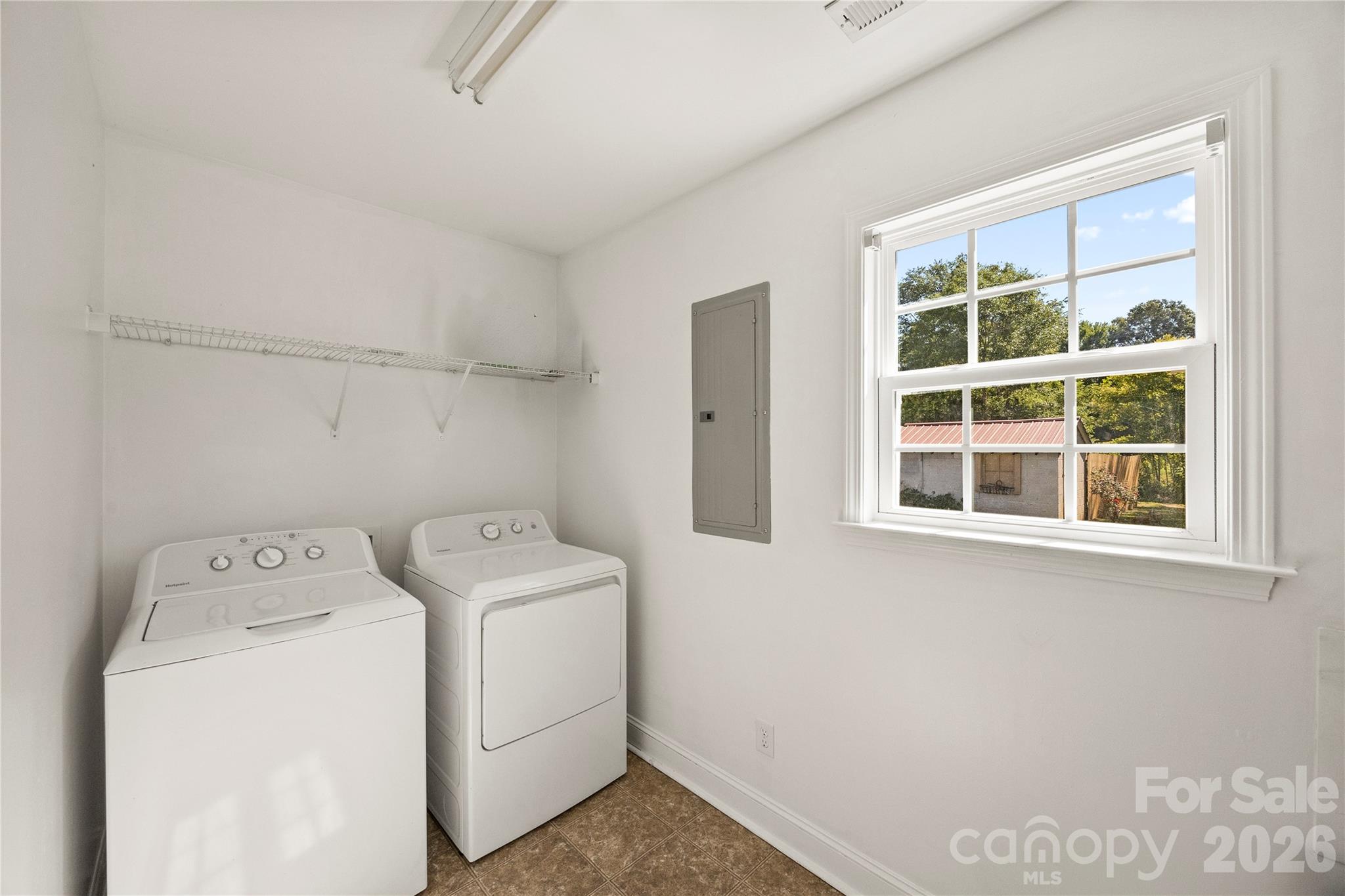 5250 Hickory Grove Road — Mount Holly