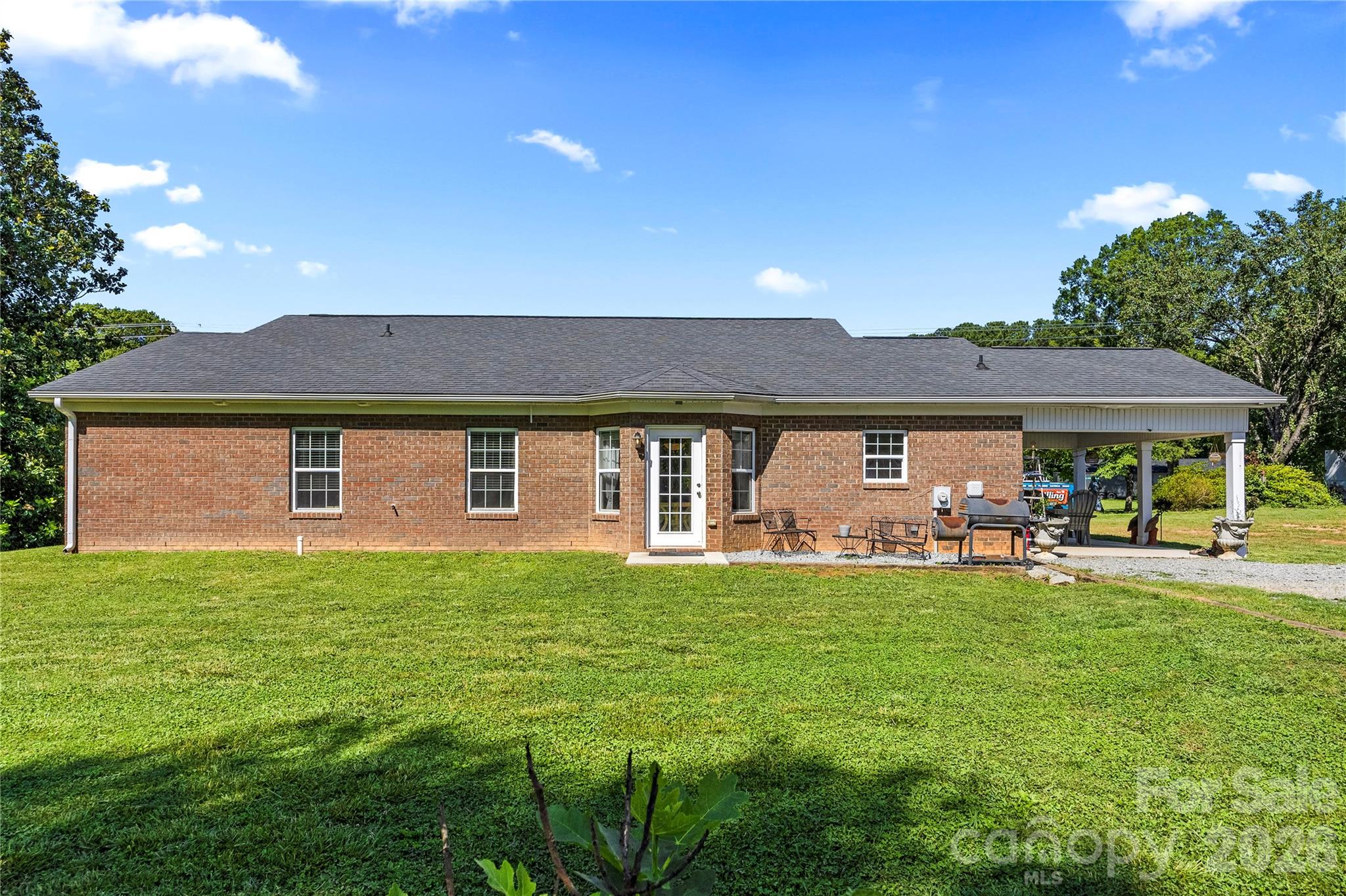 5250 Hickory Grove Road — Mount Holly