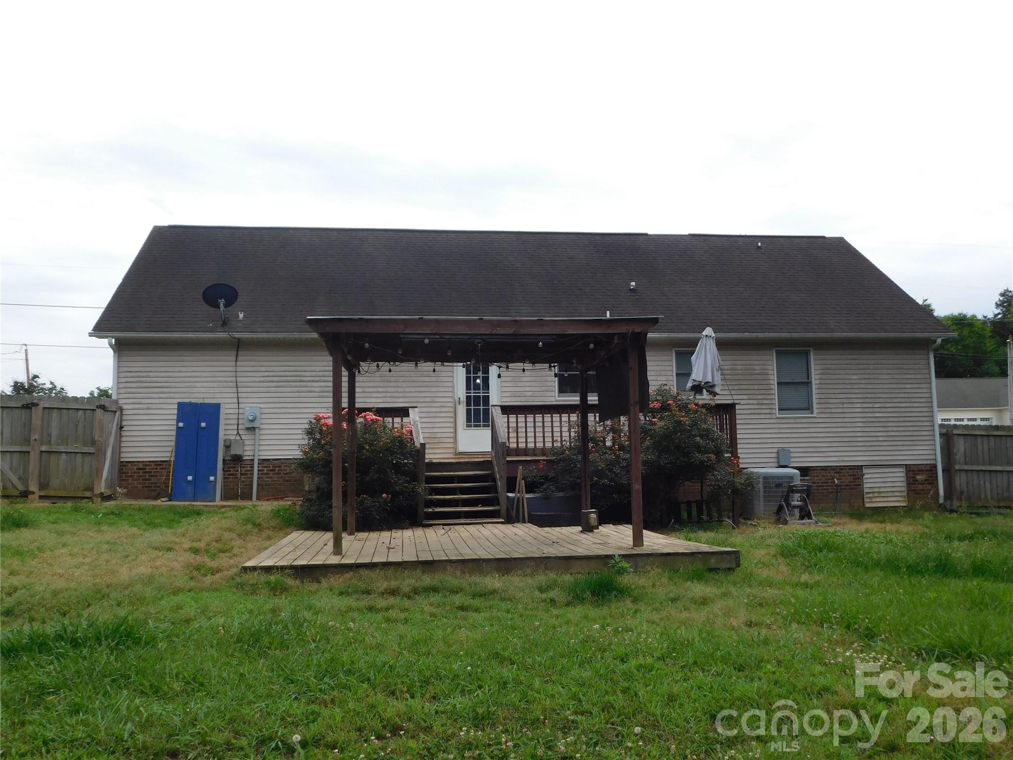 2707 Plantation Way #8 — Albemarle