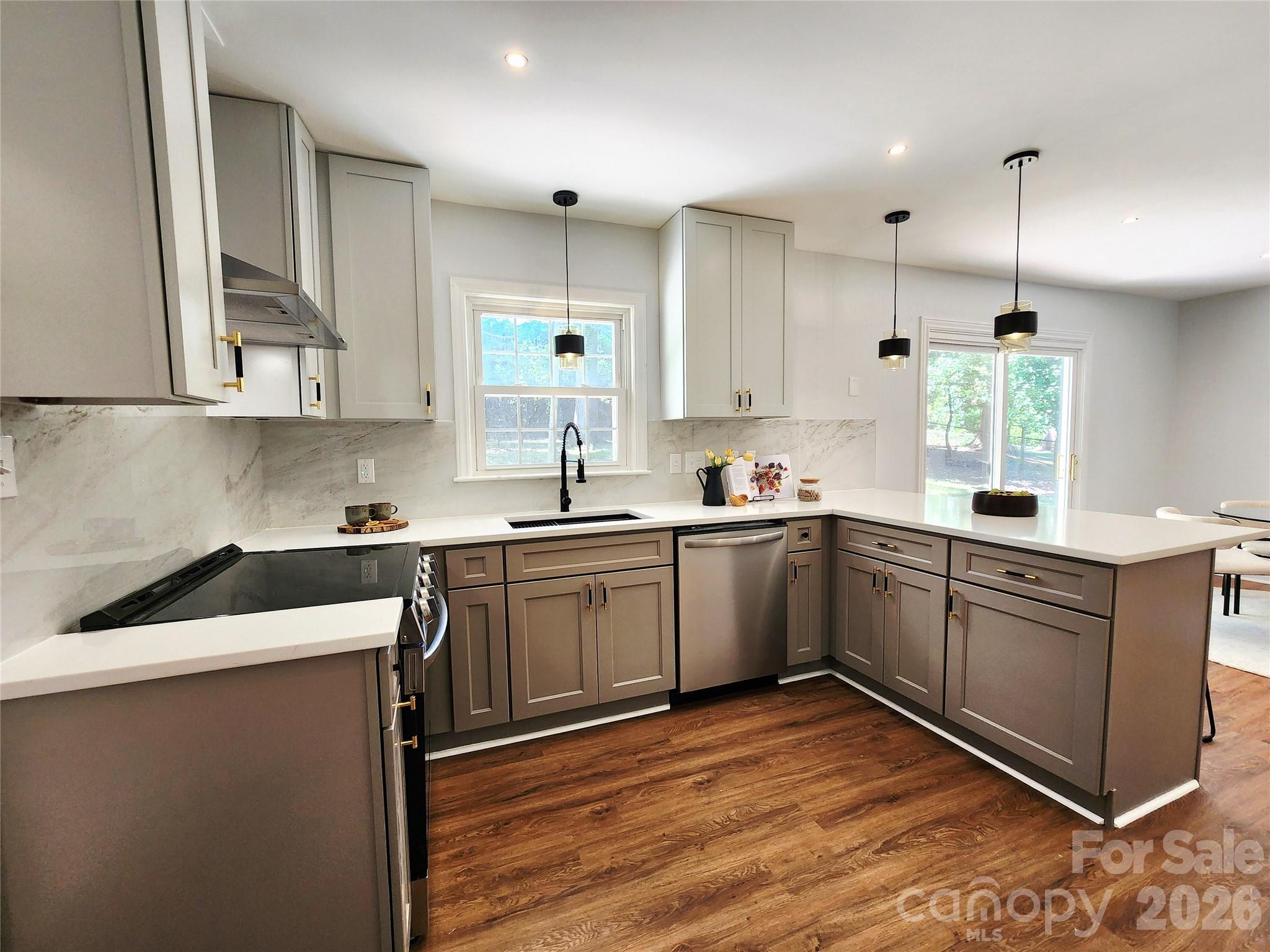 3528 Enfield Road — Charlotte
