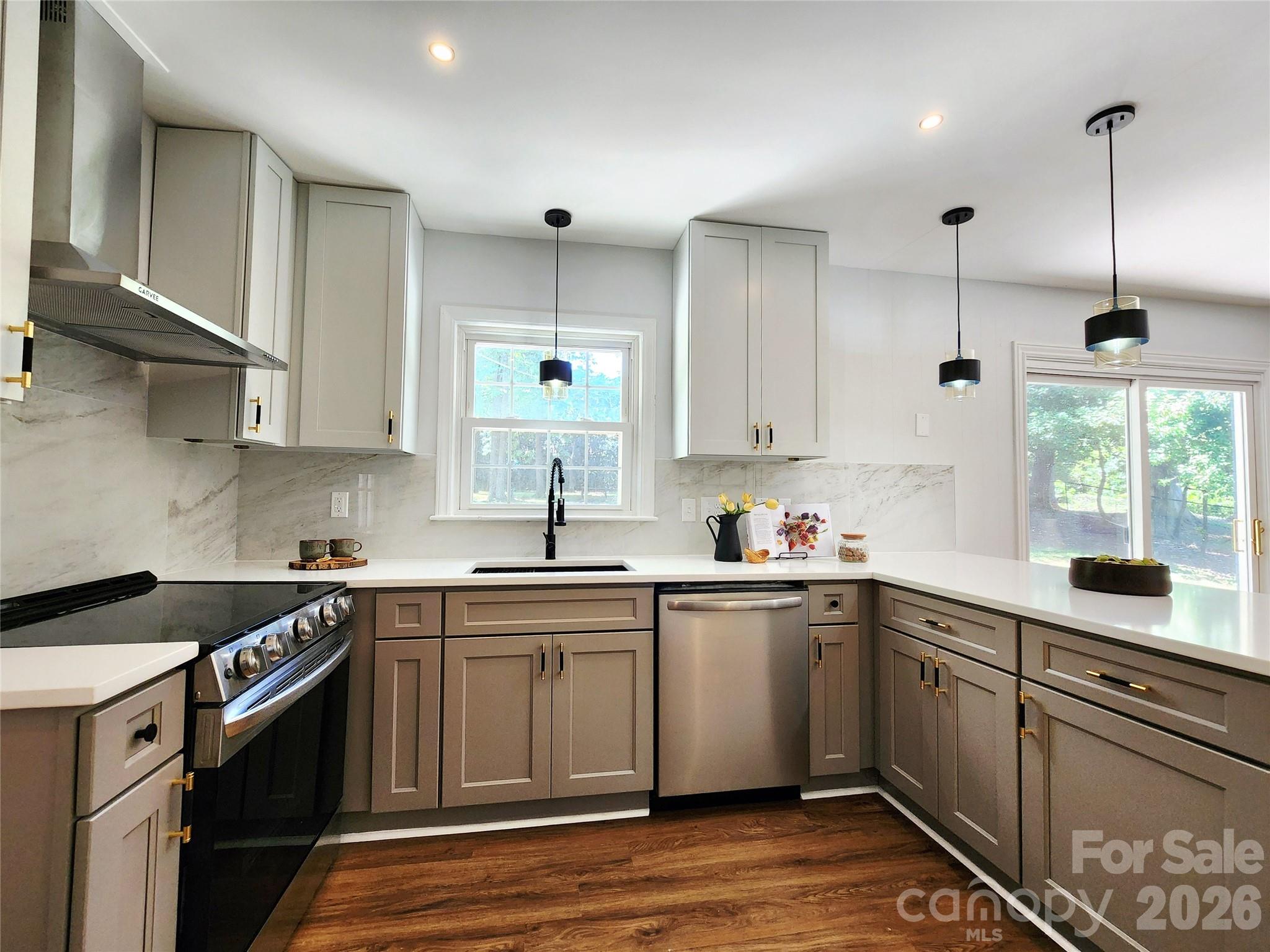 3528 Enfield Road — Charlotte