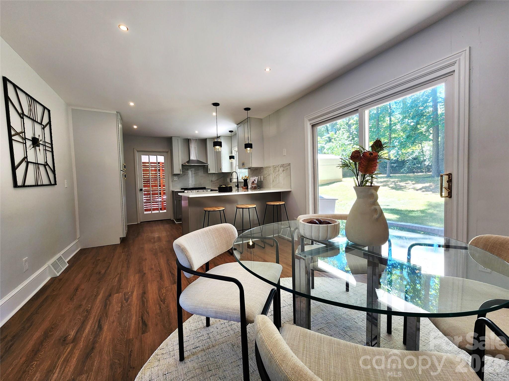 3528 Enfield Road — Charlotte