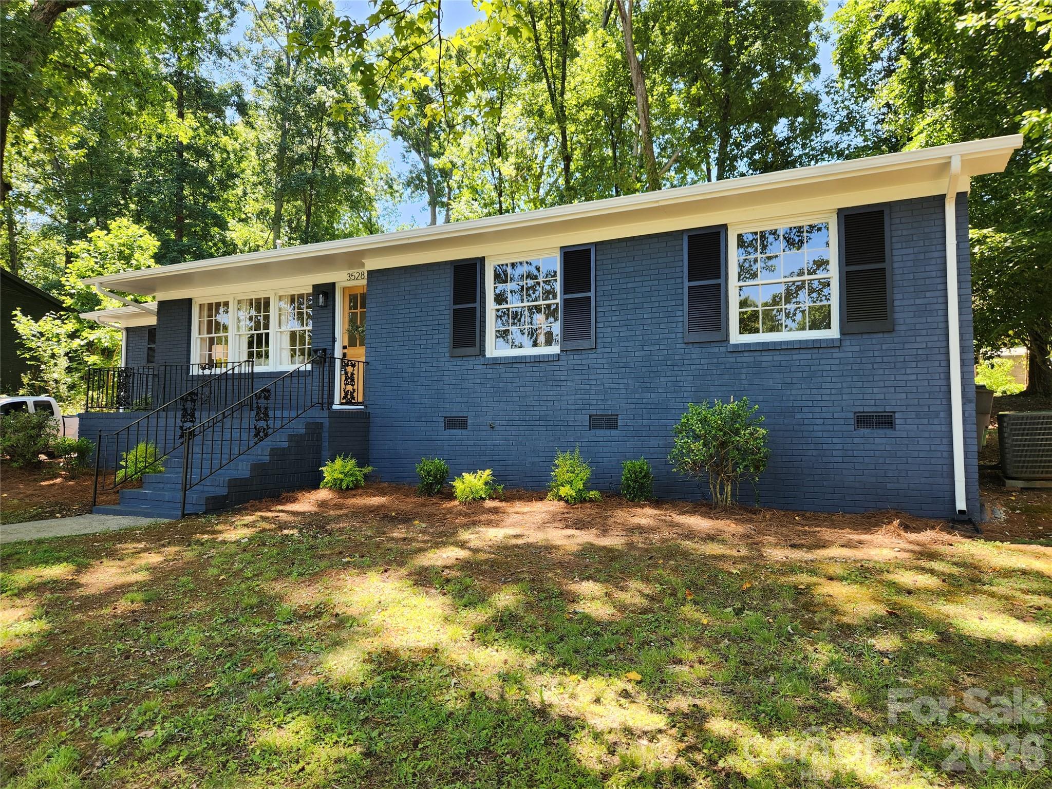 3528 Enfield Road — Charlotte