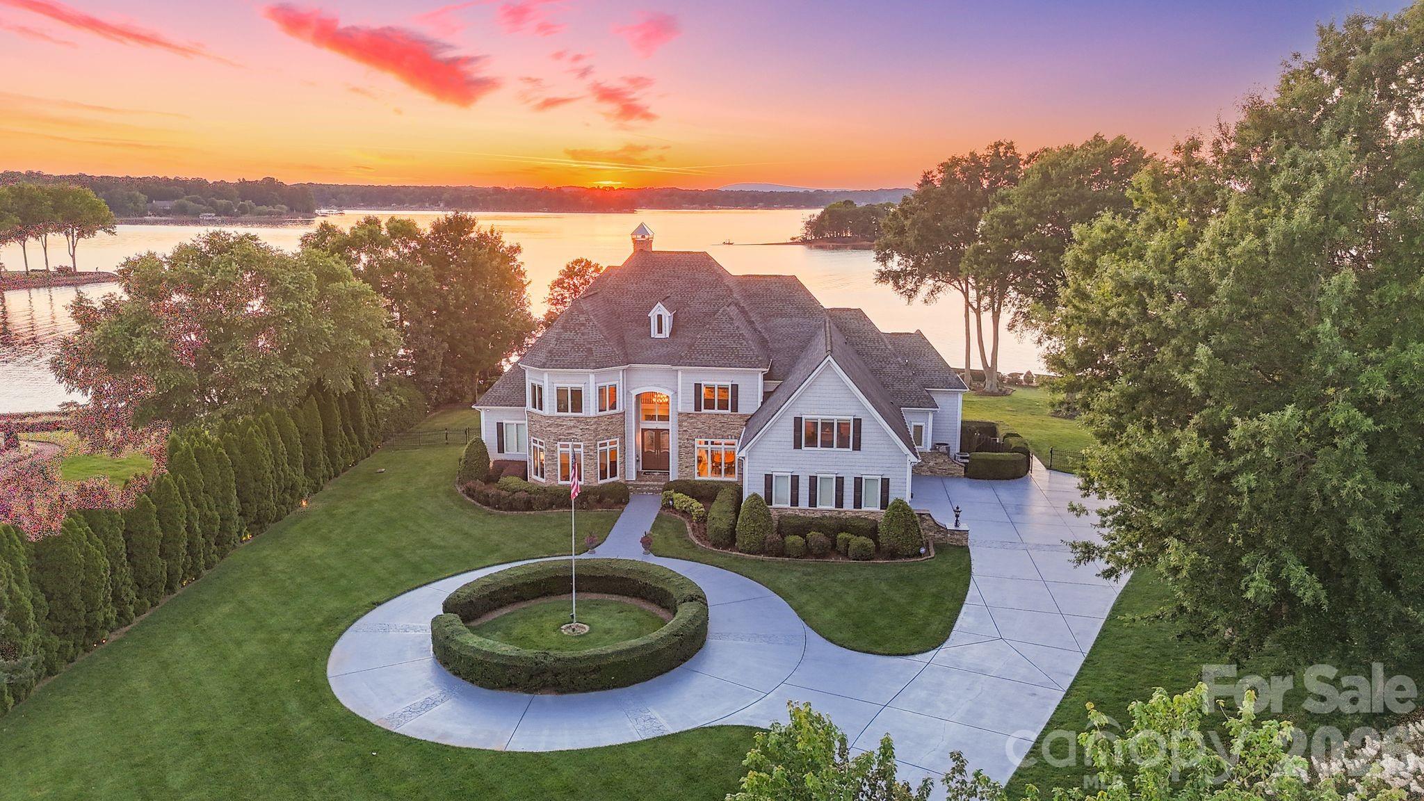 2477 Peninsula Shores Court — Denver